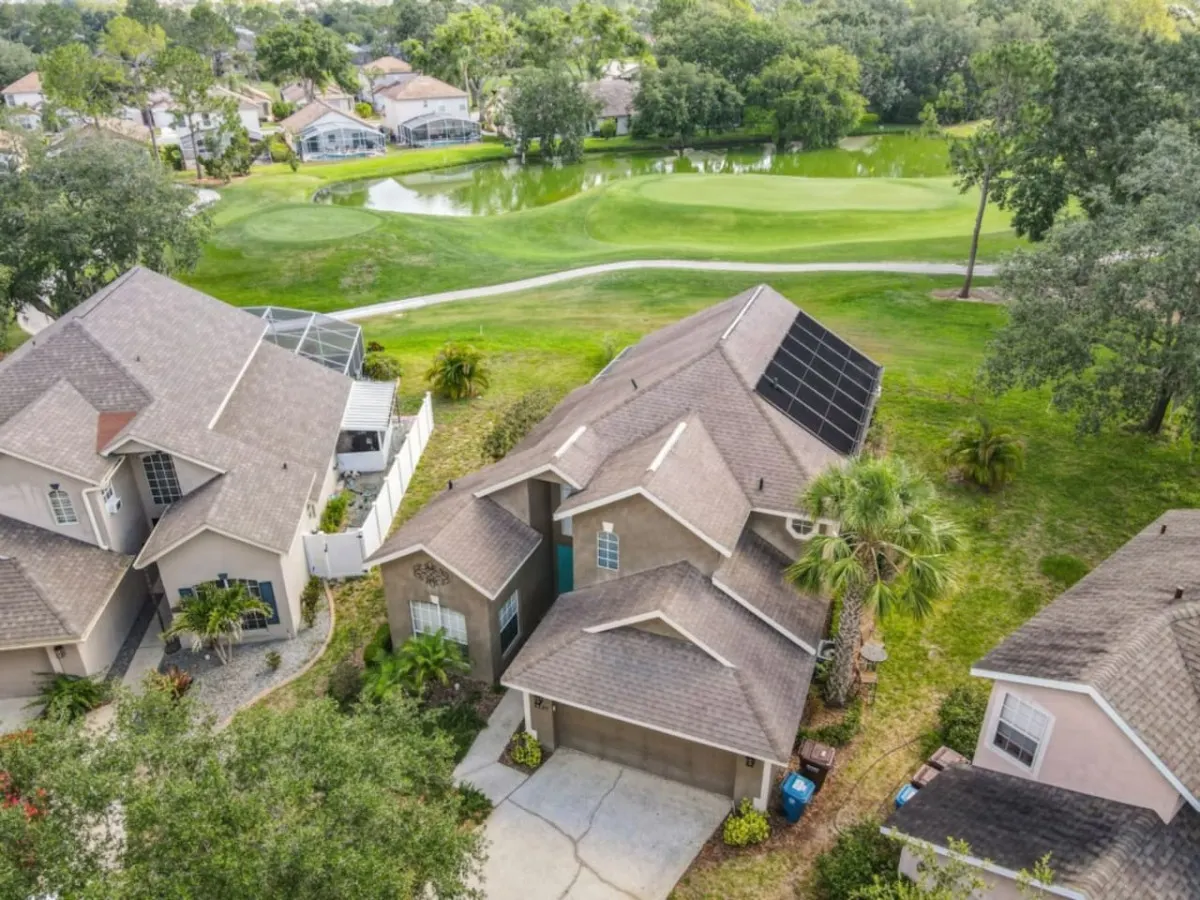 Tee Tea House – Stylish 4-Bedroom Home with Private Lanai Near Disney & Golf! 🏡⛳☀️ — photo 2