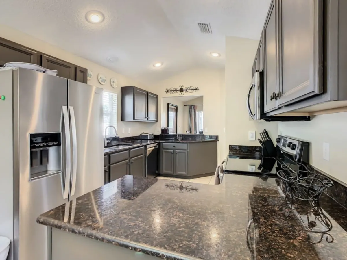 Tee Tea House – Stylish 4-Bedroom Home with Private Lanai Near Disney & Golf! 🏡⛳☀️ — photo 5