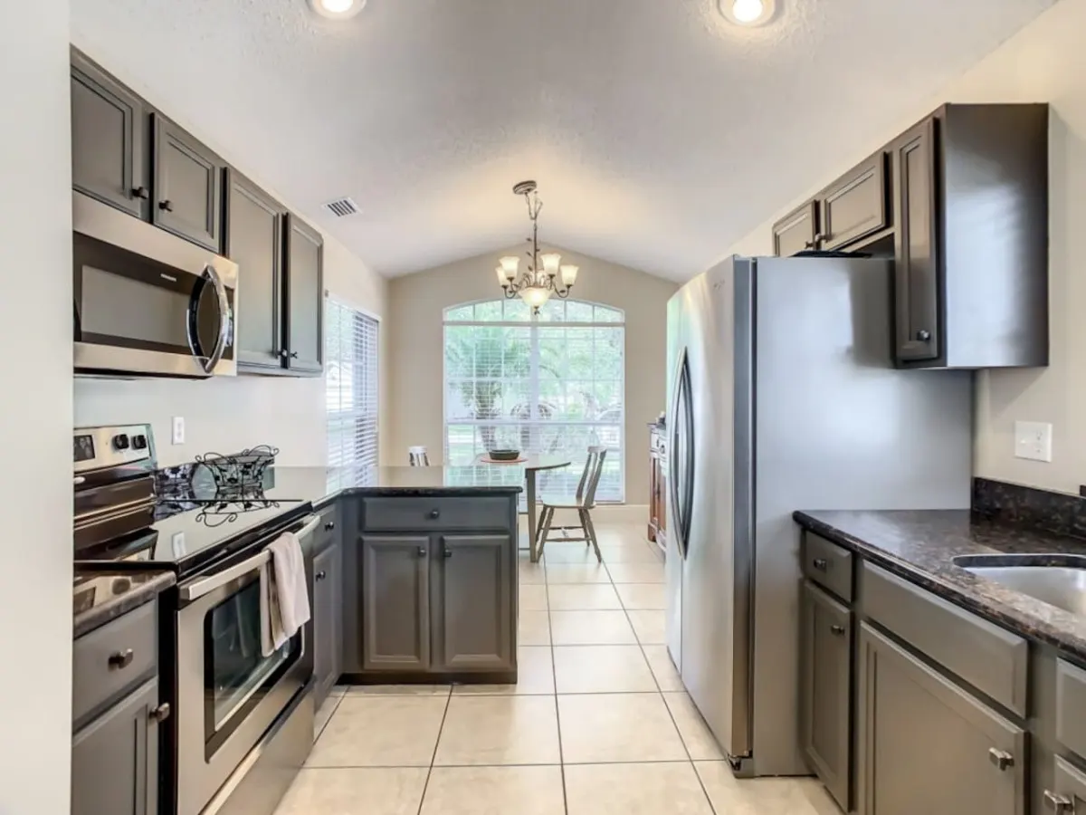 Tee Tea House – Stylish 4-Bedroom Home with Private Lanai Near Disney & Golf! 7