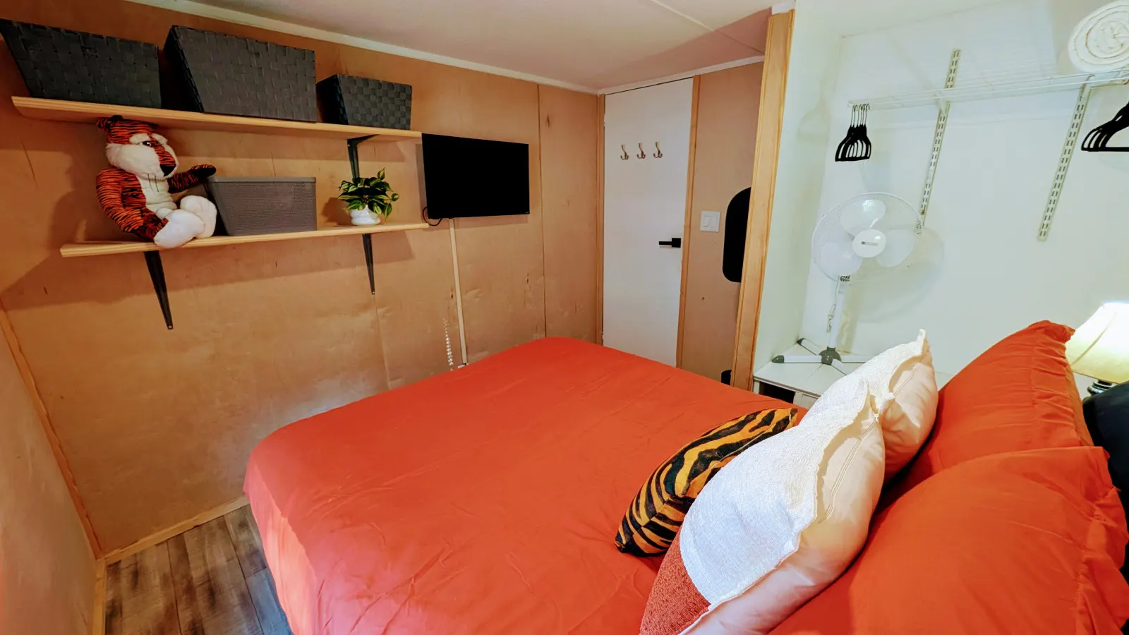 NEW! TigerCub -- Cozy 2BR Guest House on 20 Acres 20 Minutes from Auburn 16