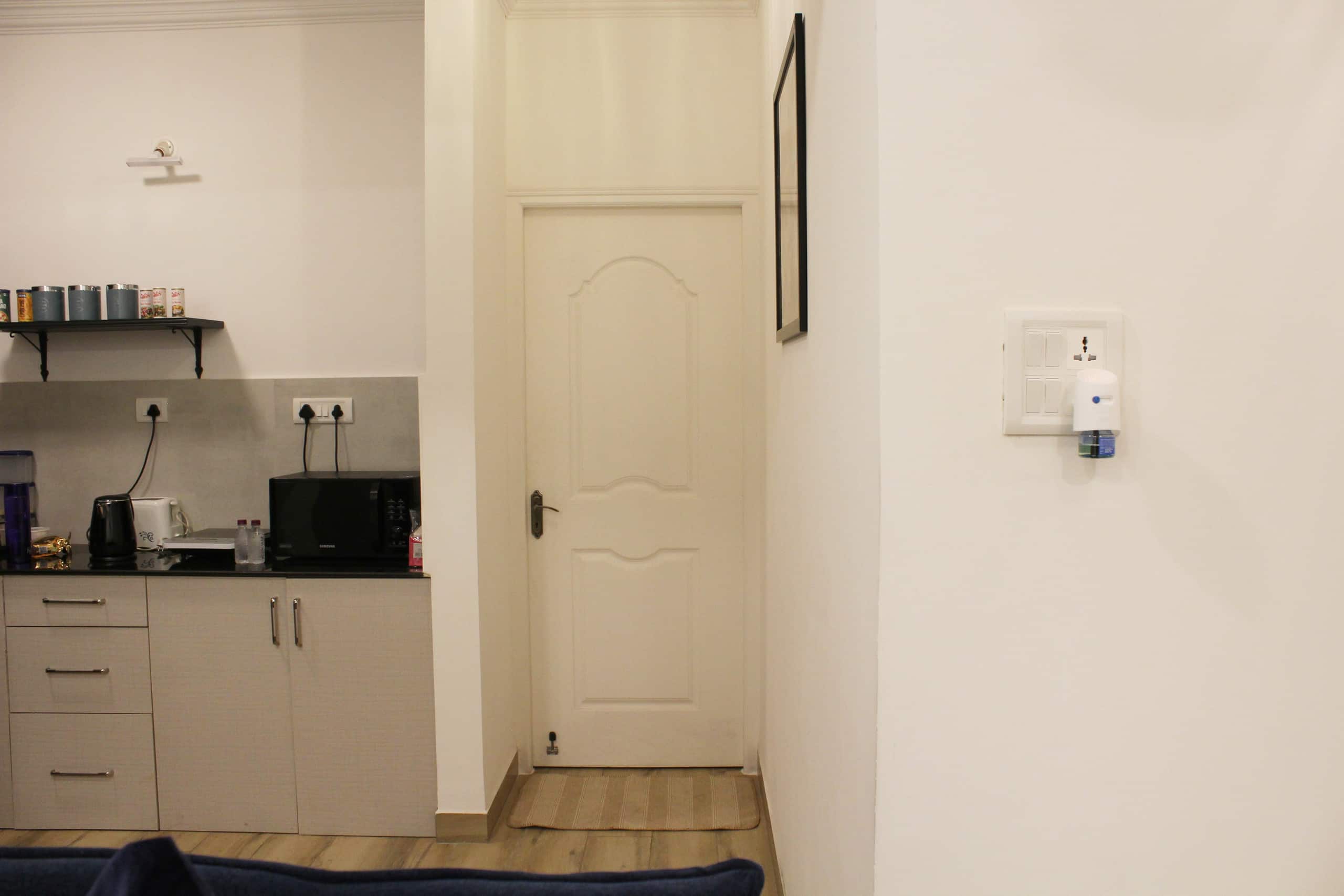 NovoNirvana: 1BHK, 300m to Tito's Lane/Baga Beach 12