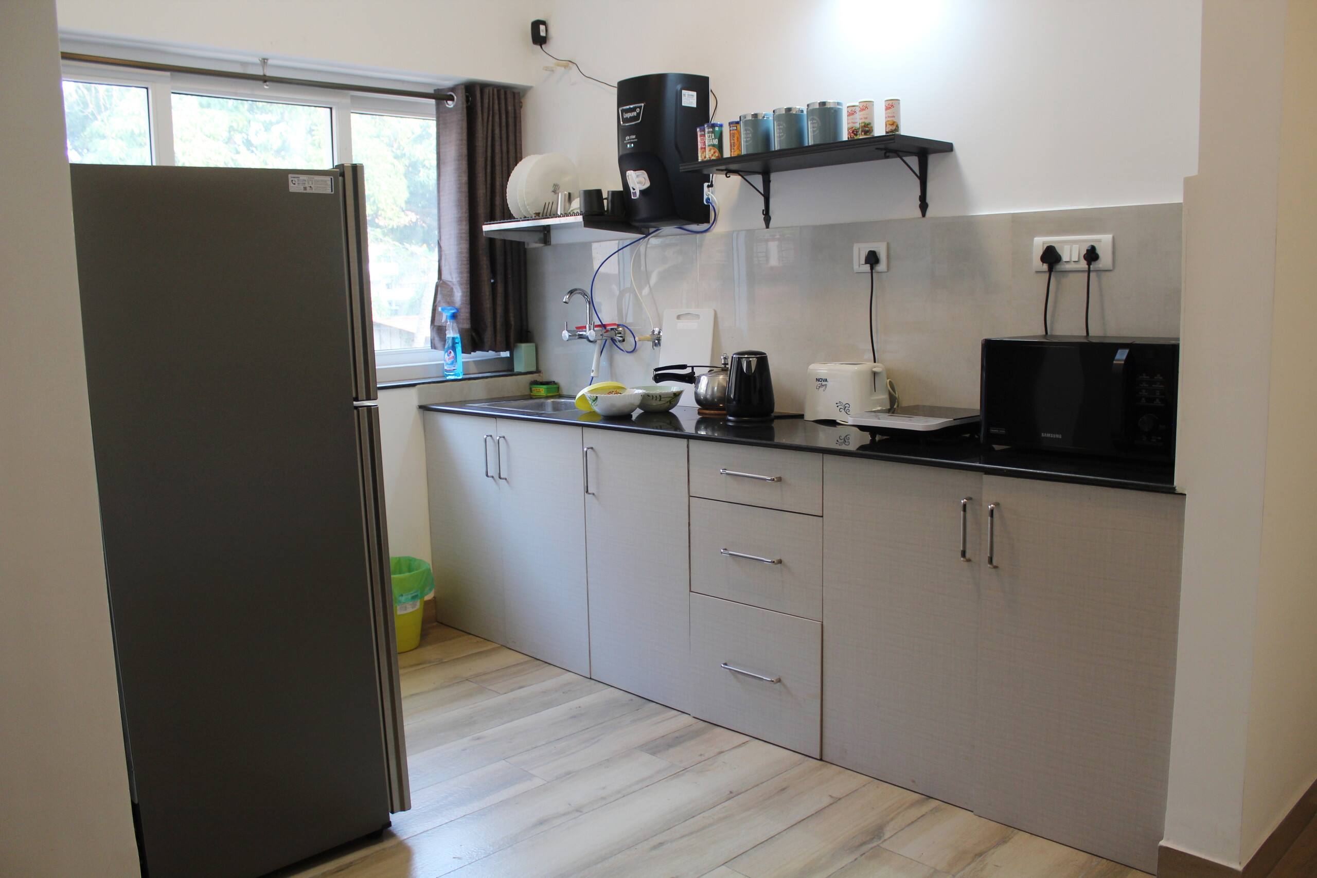NovoNirvana: 1BHK, 300m to Tito's Lane/Baga Beach 13