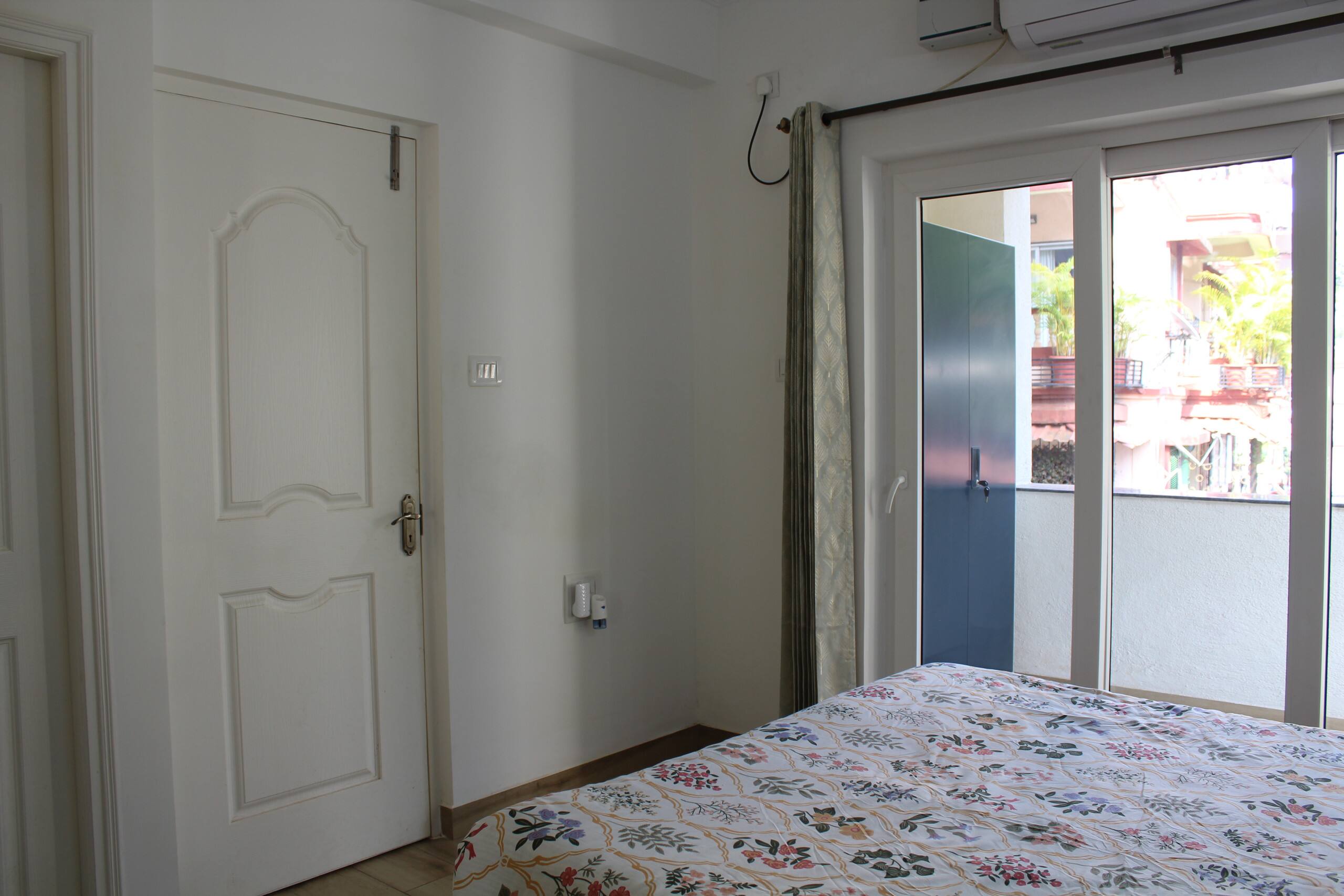 NovoNirvana: 1BHK, 300m to Tito's Lane/Baga Beach 21