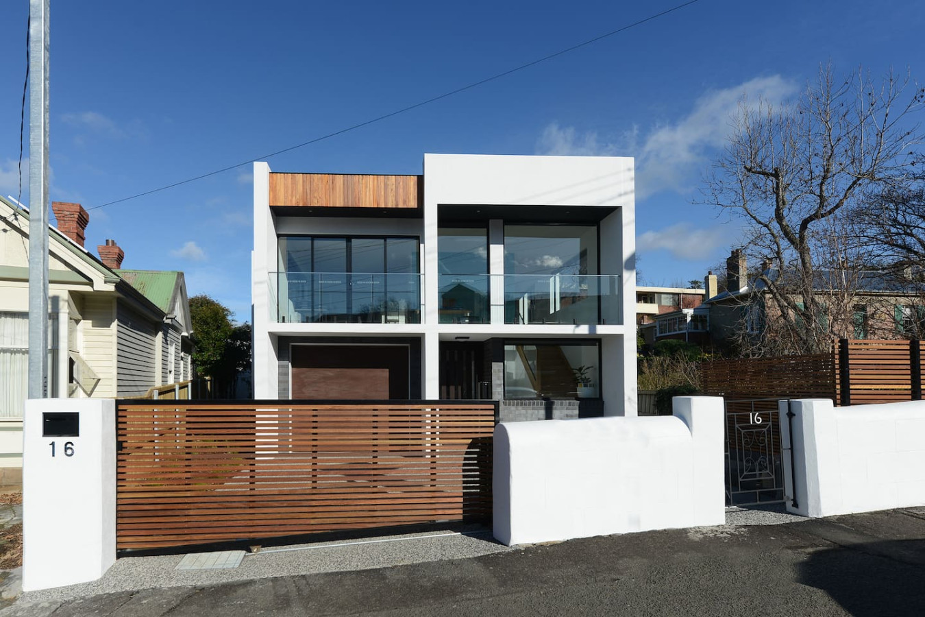 Modern Sandy Bay Apt - Close to Salamanca & CBD