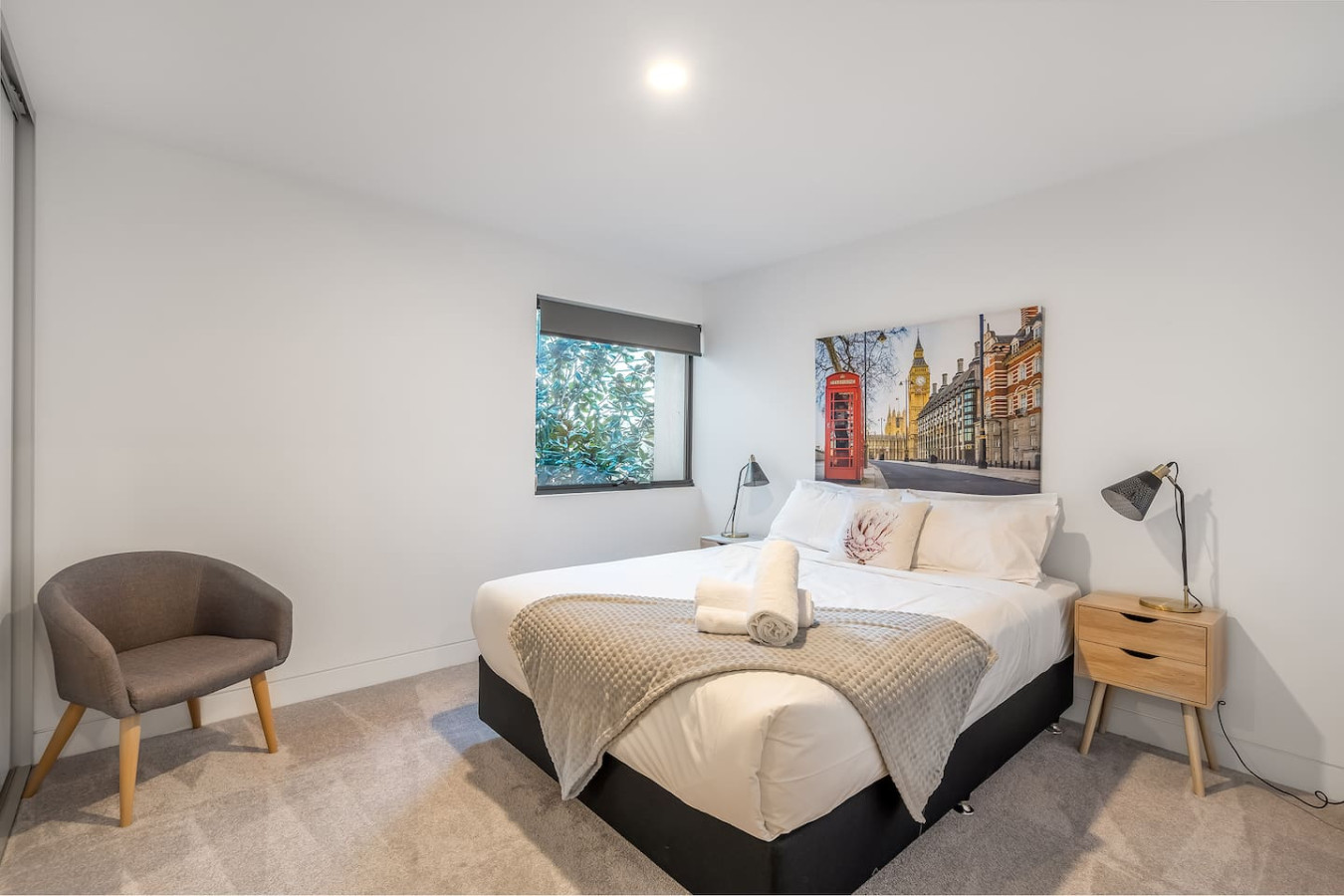 Modern Sandy Bay Apt - Close to Salamanca & CBD 2