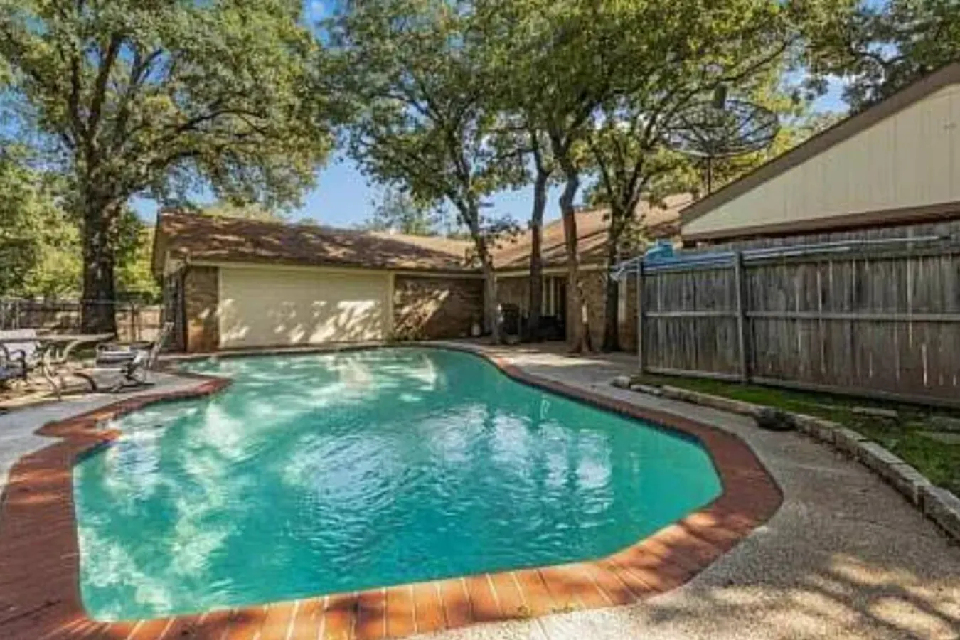 3 Bedroom with a Pool — photo 2