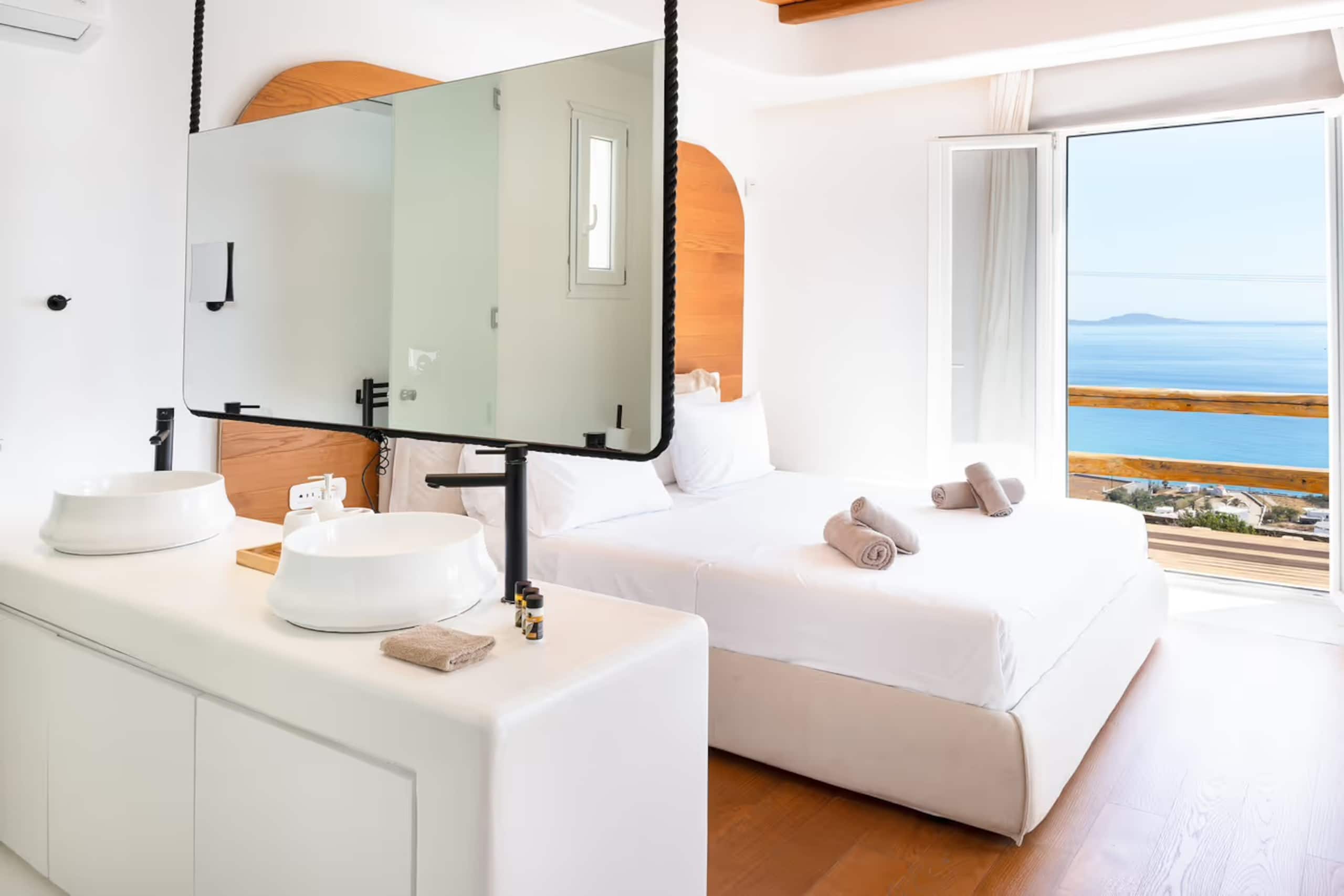 3BD Villa RiaMarChris Mykonos PrivPool Live&Travel 14