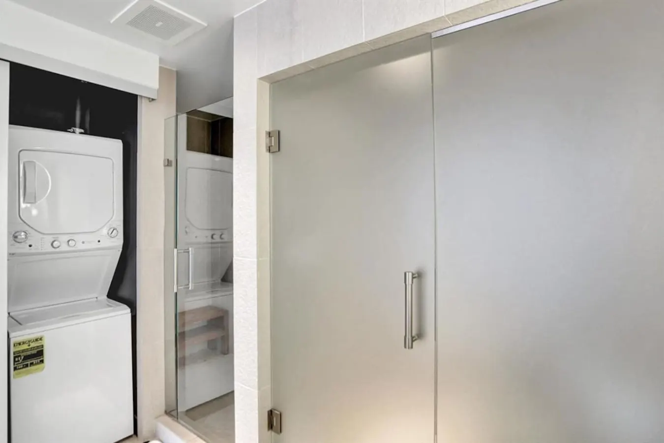 Luxurious Beachfront 17th Floor Condo-Arcade 16