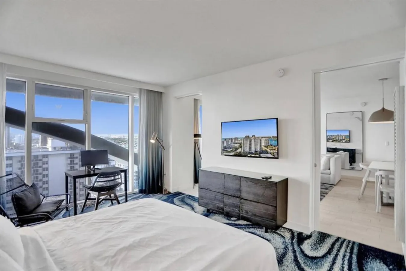 Luxurious Beachfront 17th Floor Condo-Arcade 20