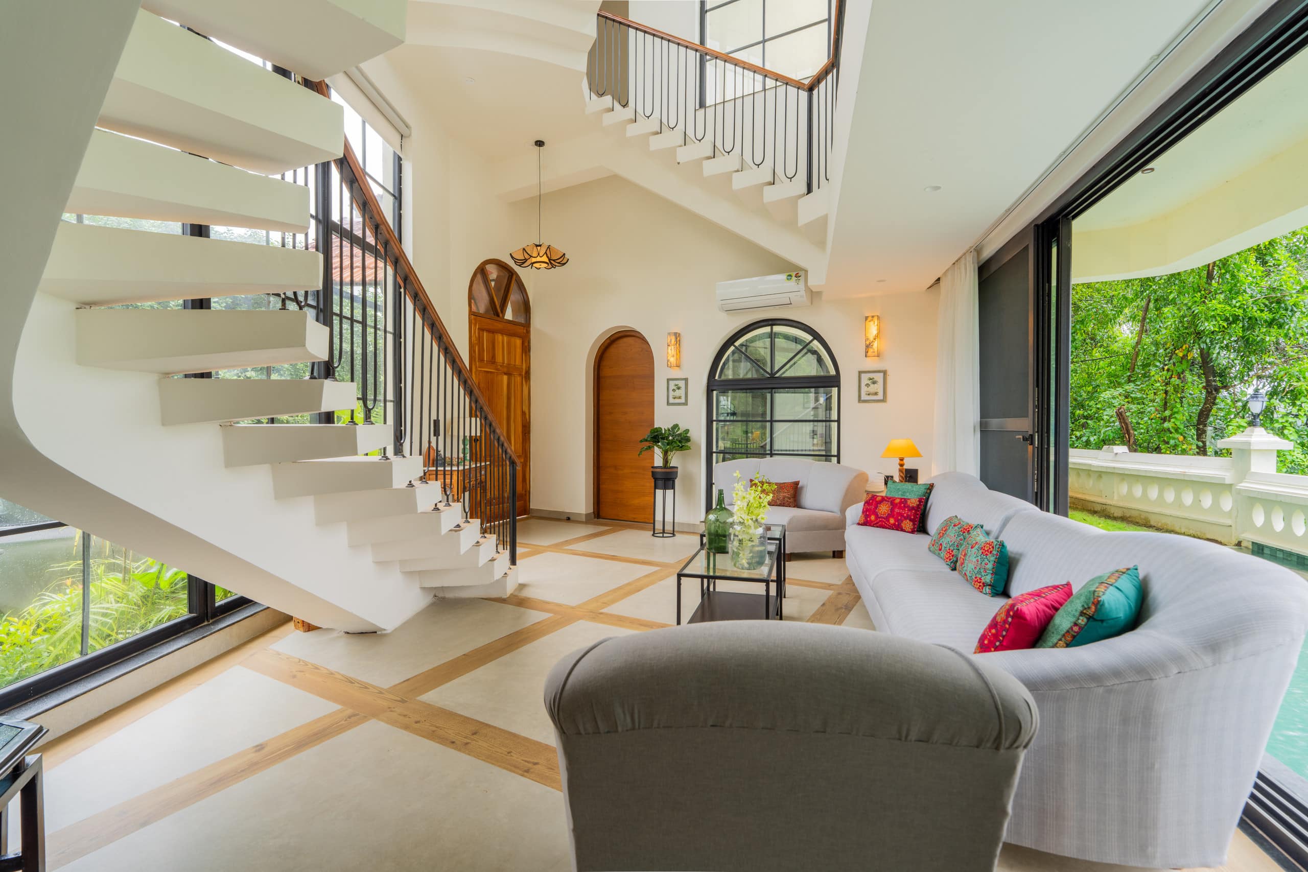 The Parra Hideaway | Pvt Pool & Chef | 5 Beds | 17