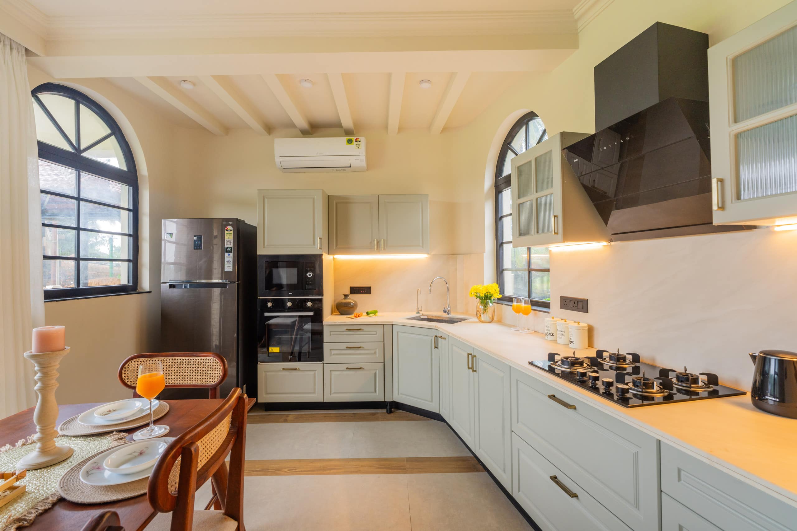 The Parra Hideaway | Pvt Pool & Chef | 5 Beds | 26