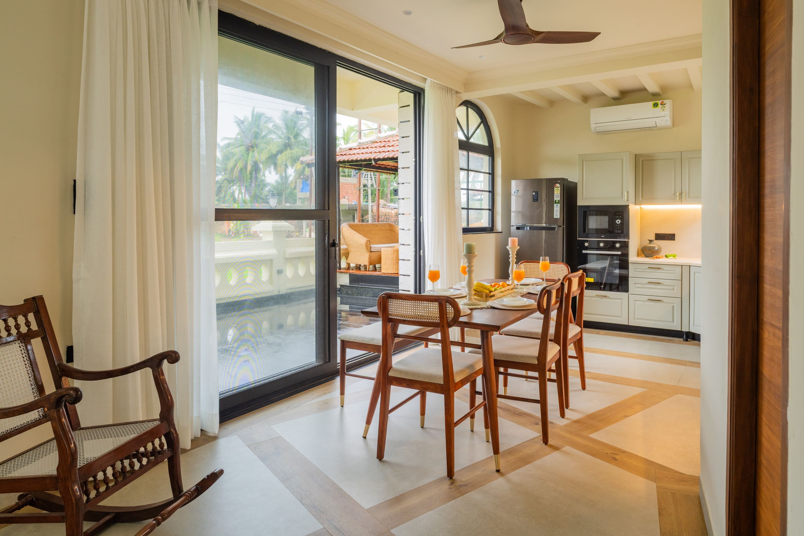 The Parra Hideaway | Pvt Pool & Chef | 5 Beds | 29