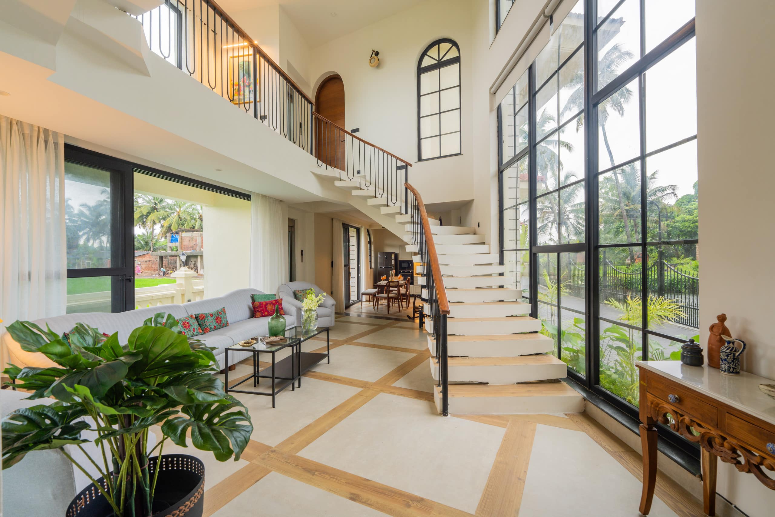 The Parra Hideaway | Pvt Pool & Chef | 5 Beds | 7