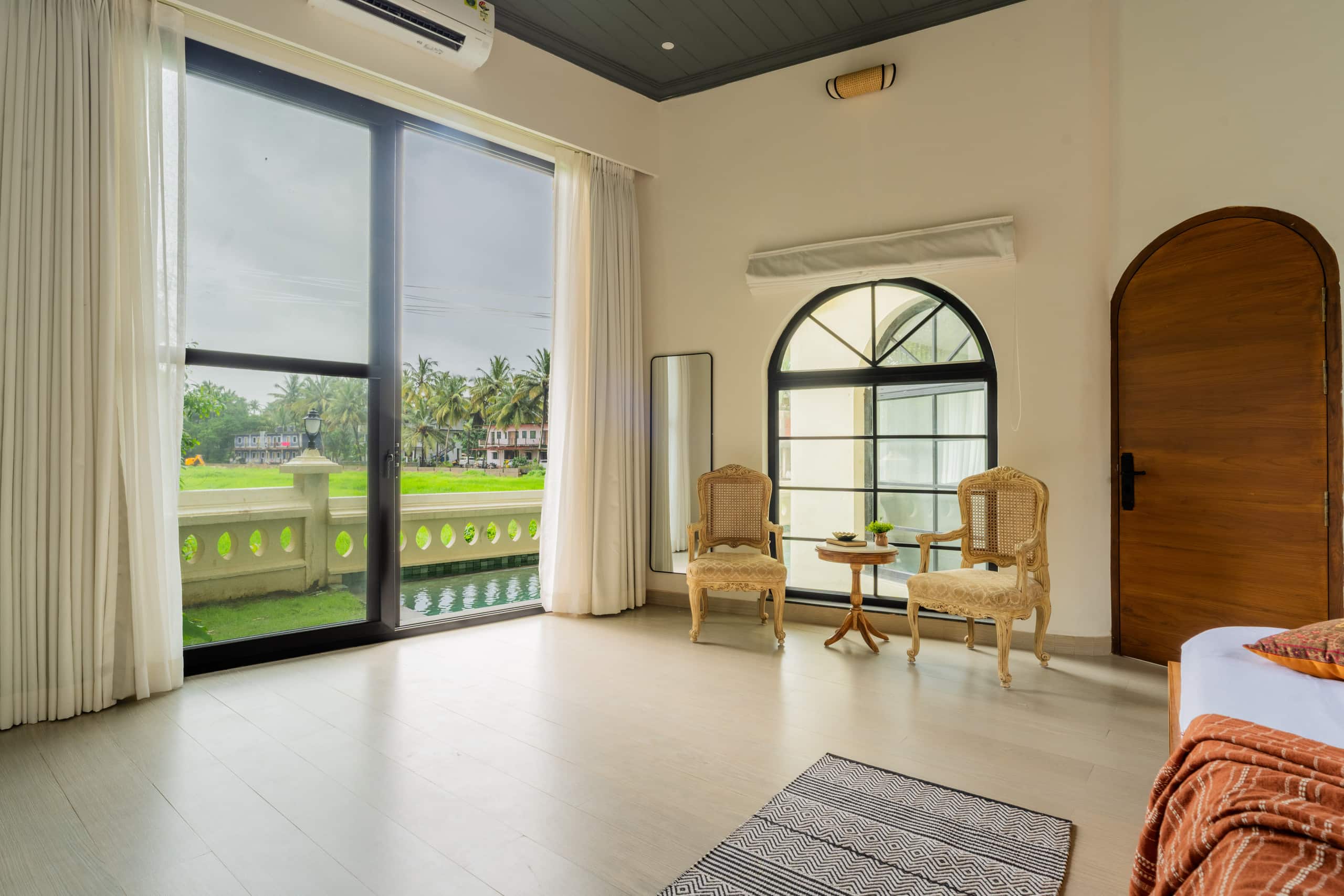 The Parra Hideaway | Pvt Pool & Chef | 5 Beds | 36