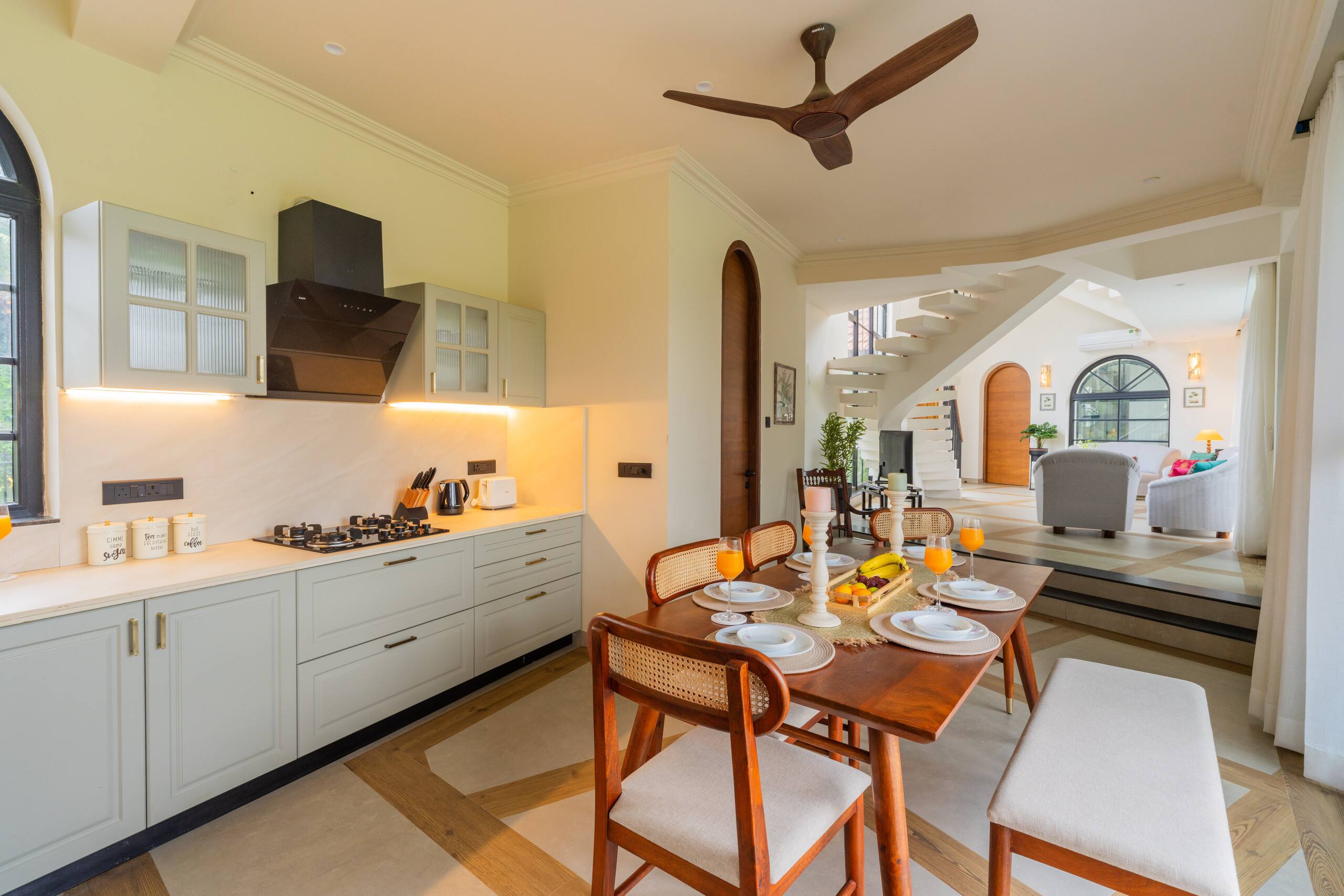 The Parra Hideaway | Pvt Pool & Chef | 5 Beds | 33