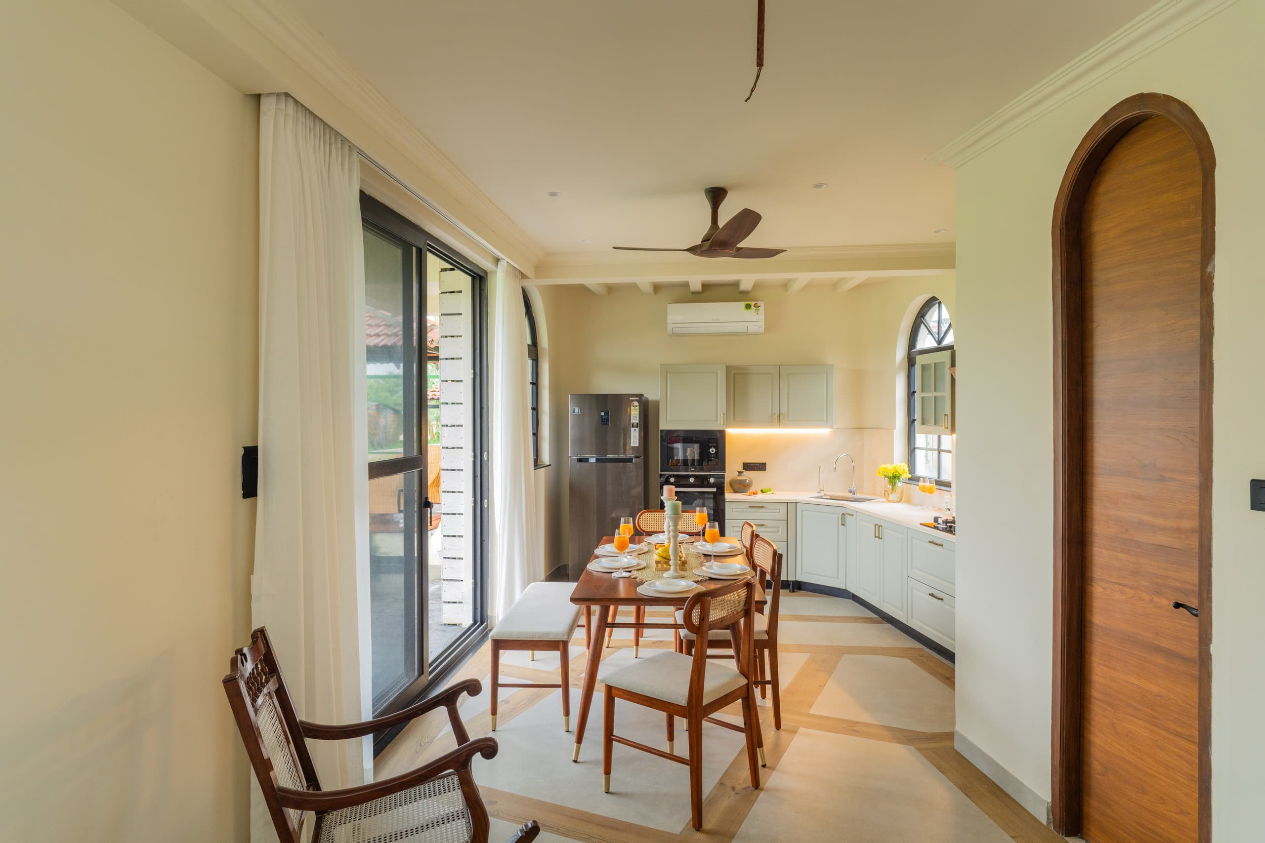 The Parra Hideaway | Pvt Pool & Chef | 5 Beds | 31
