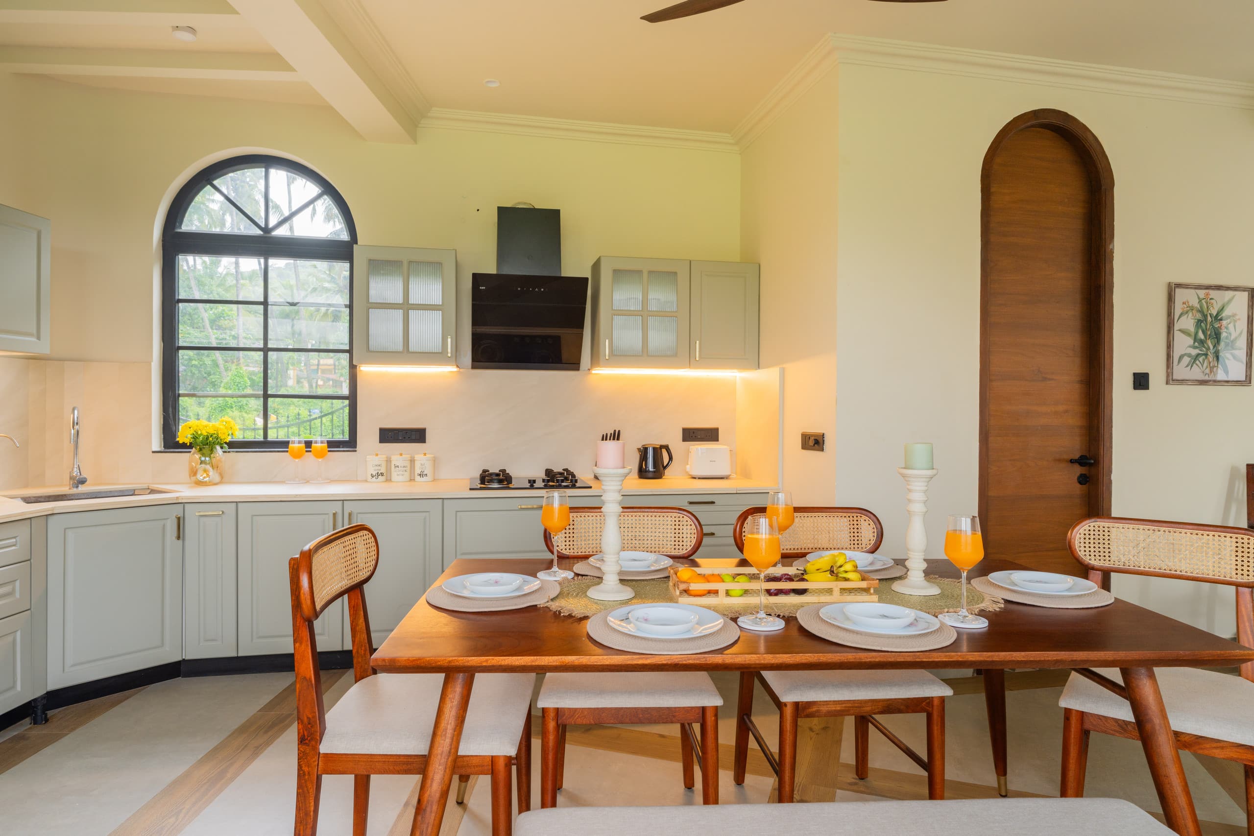The Parra Hideaway | Pvt Pool & Chef | 5 Beds | 30