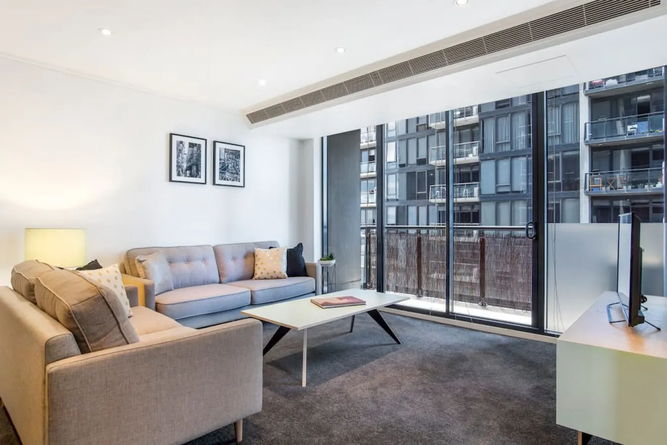 Ana: 2 Bed, 1 Bath Apartment 4