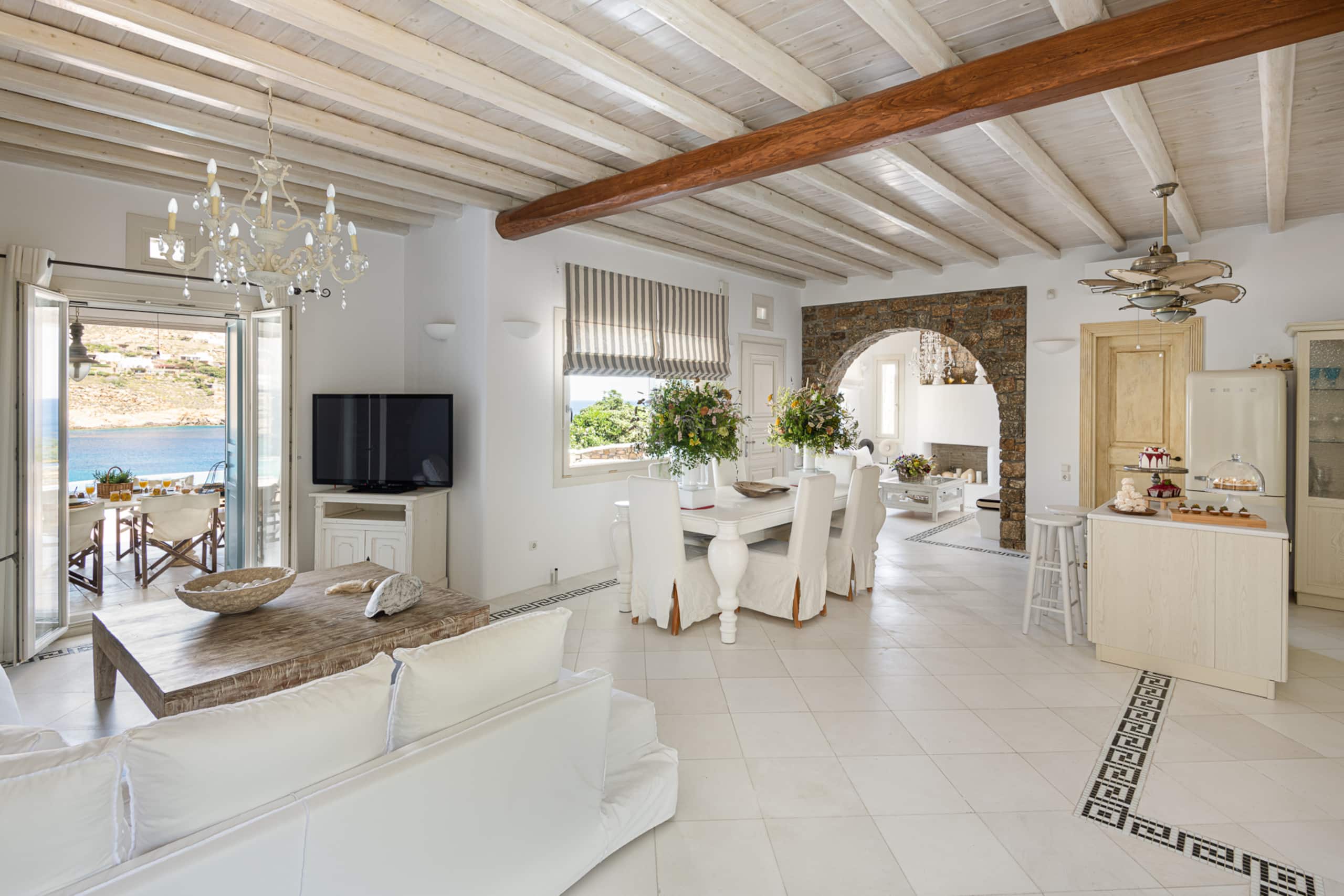 Executive Seaview Villa at Super Paradise Beach — photo 4