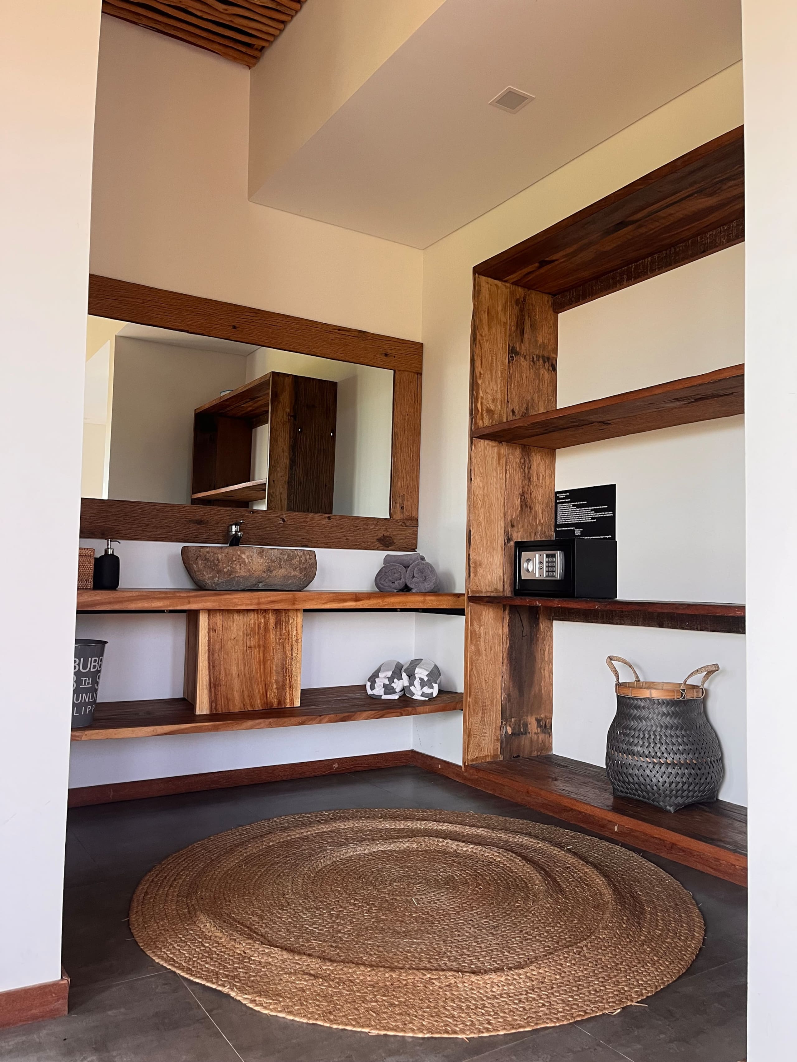 Cozy 2BR Villa -3 Min Walk to the Beach-La Reserva 13