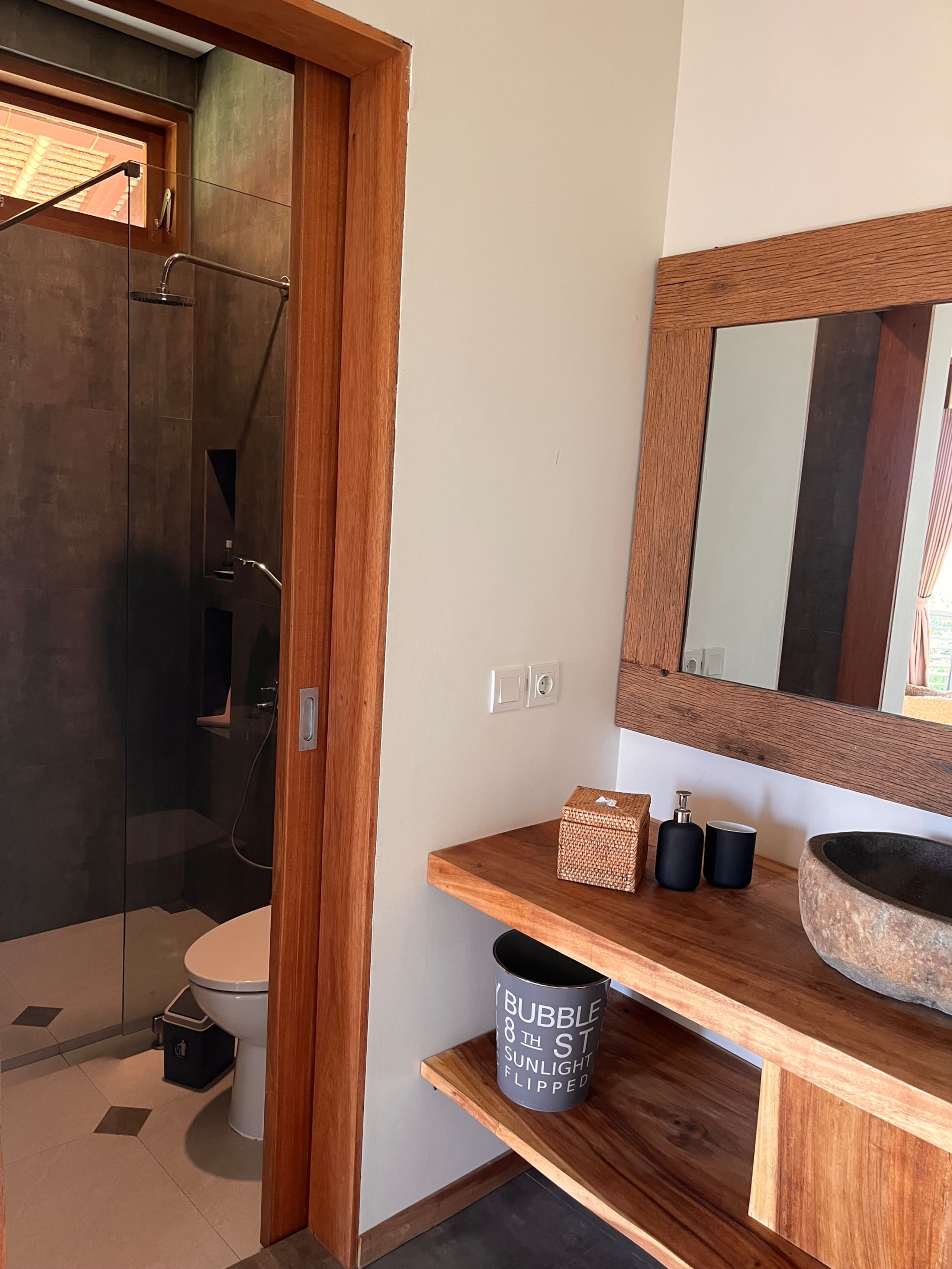 Cozy 2BR Villa -3 Min Walk to the Beach-La Reserva 8