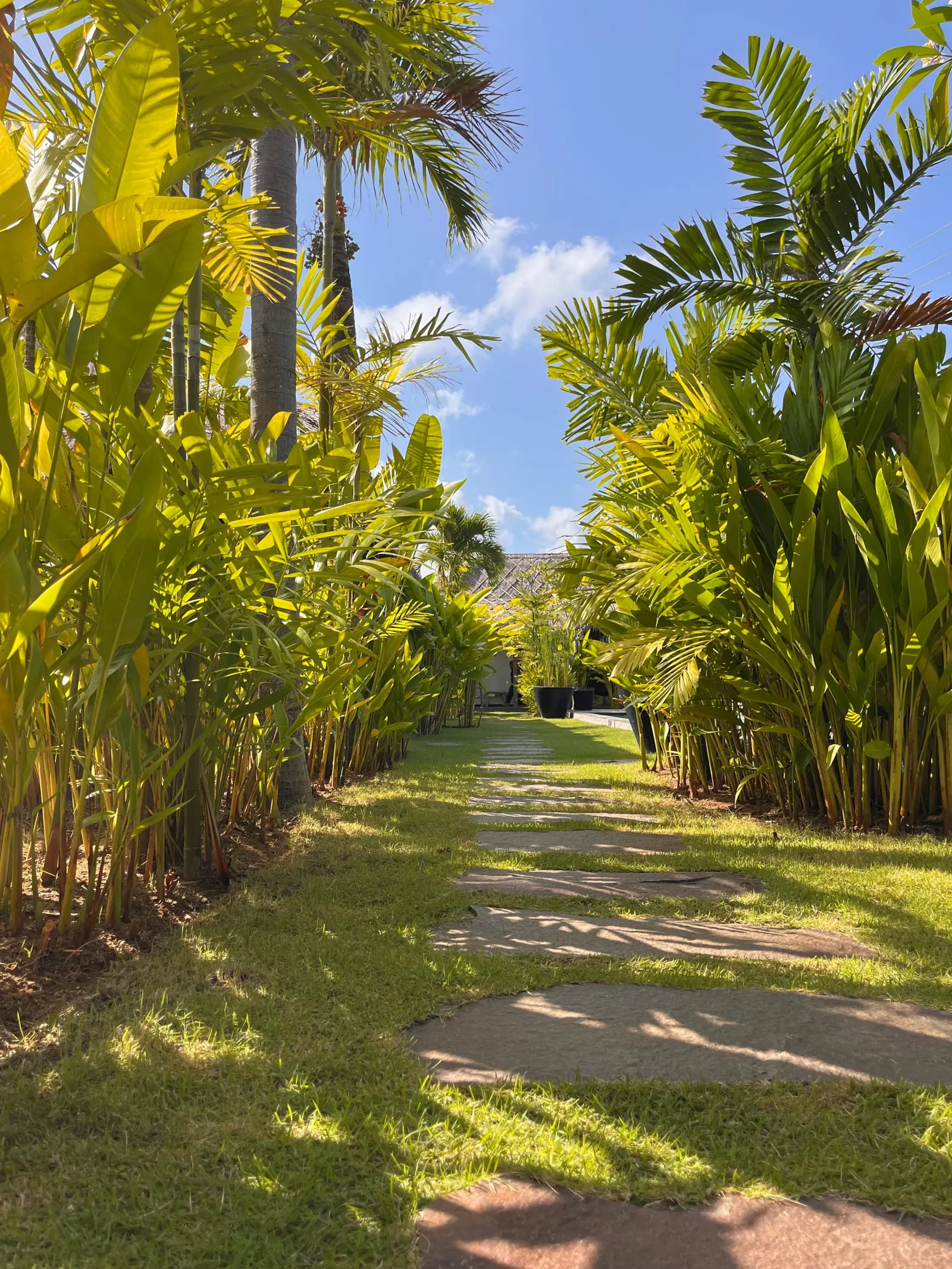 Cozy 2BR Villa -3 Min Walk to the Beach-La Reserva 38