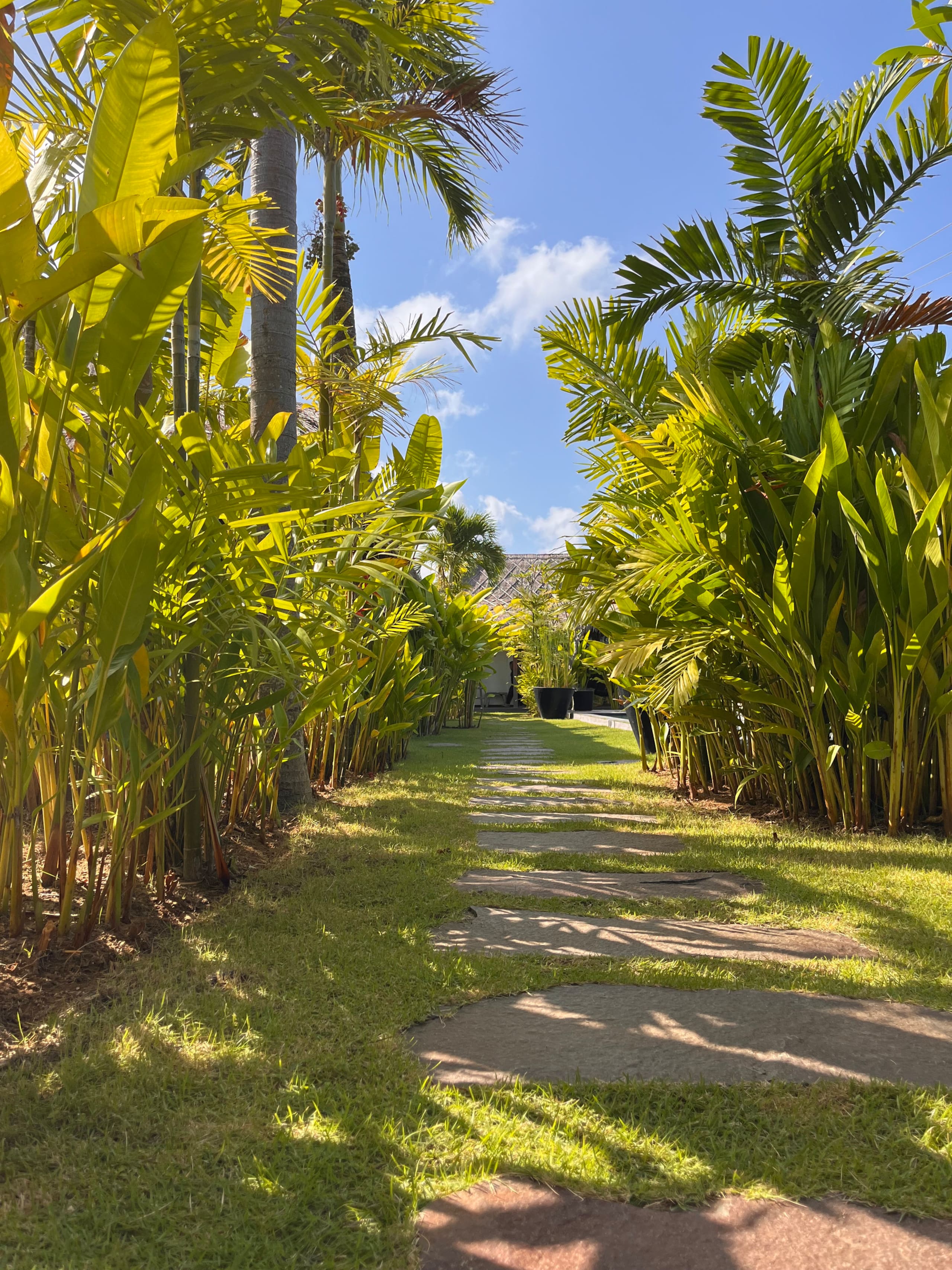 Cozy 2BR Villa -3 Min Walk to the Beach-La Reserva 38