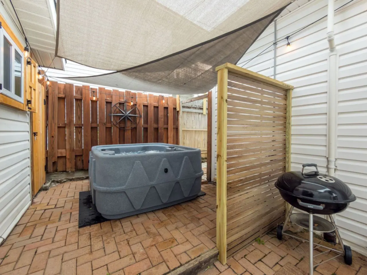 Tybrisa Cottage Unit B 11