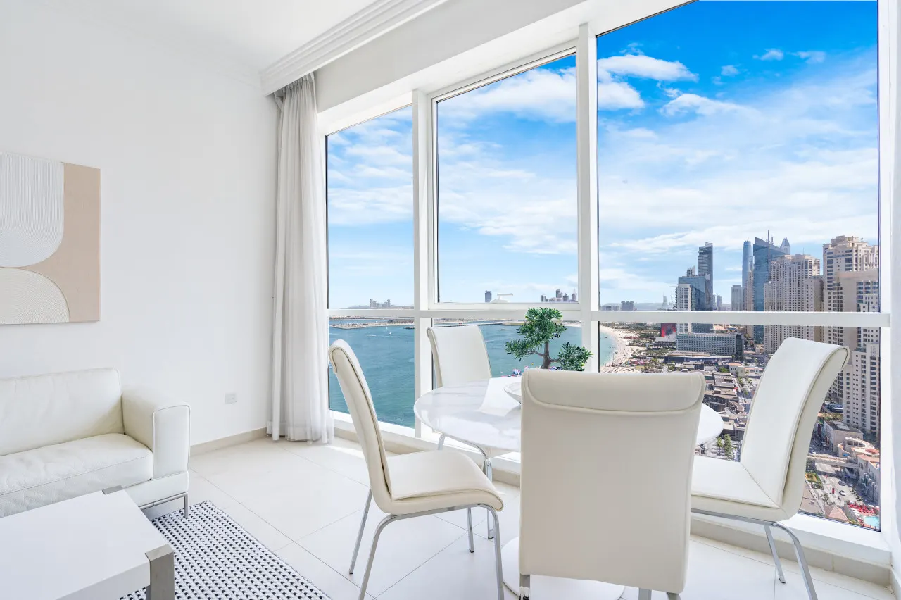JBR Home w/ incredible View & Private Beach