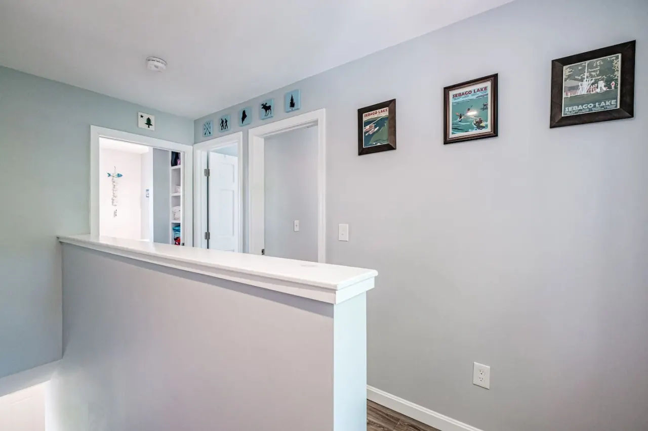 Sebago Splendor- Modern Home w. Sebago Lake views + water amenities 10