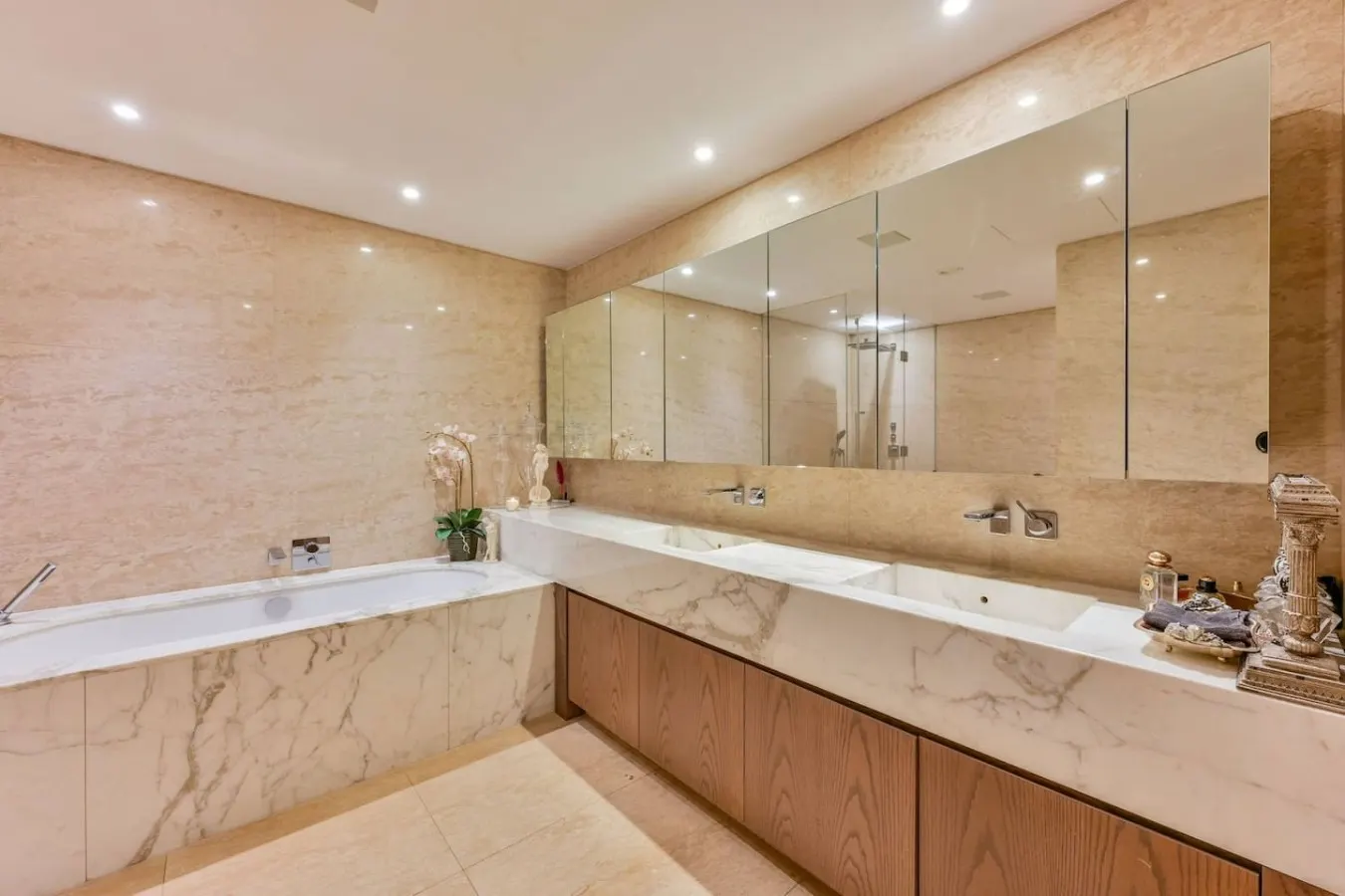 The Marylebone Residence Gym Sauna AC 16