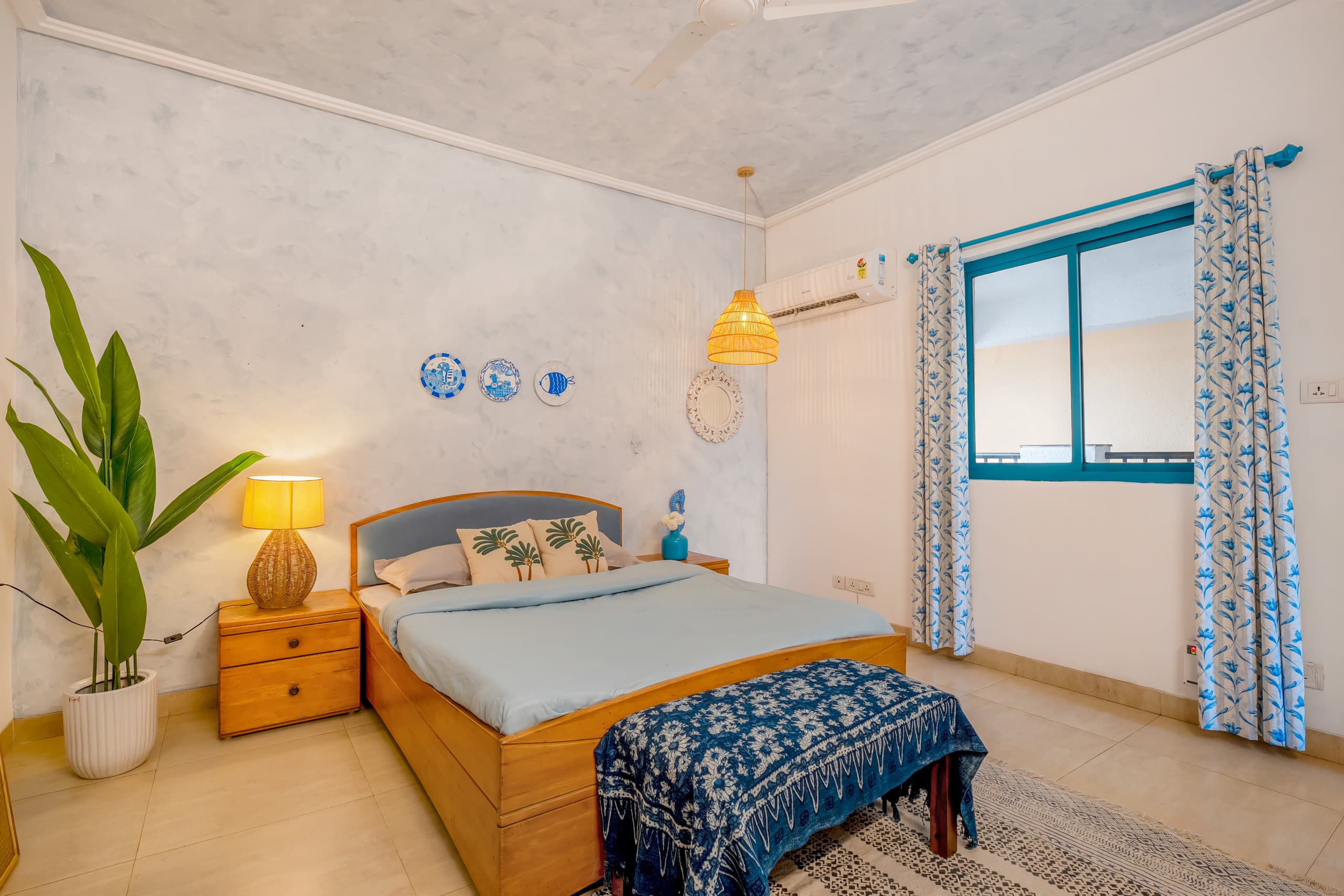 1BHK Penthouse w/ Pool & Balcony, 5min to Thalassa 6