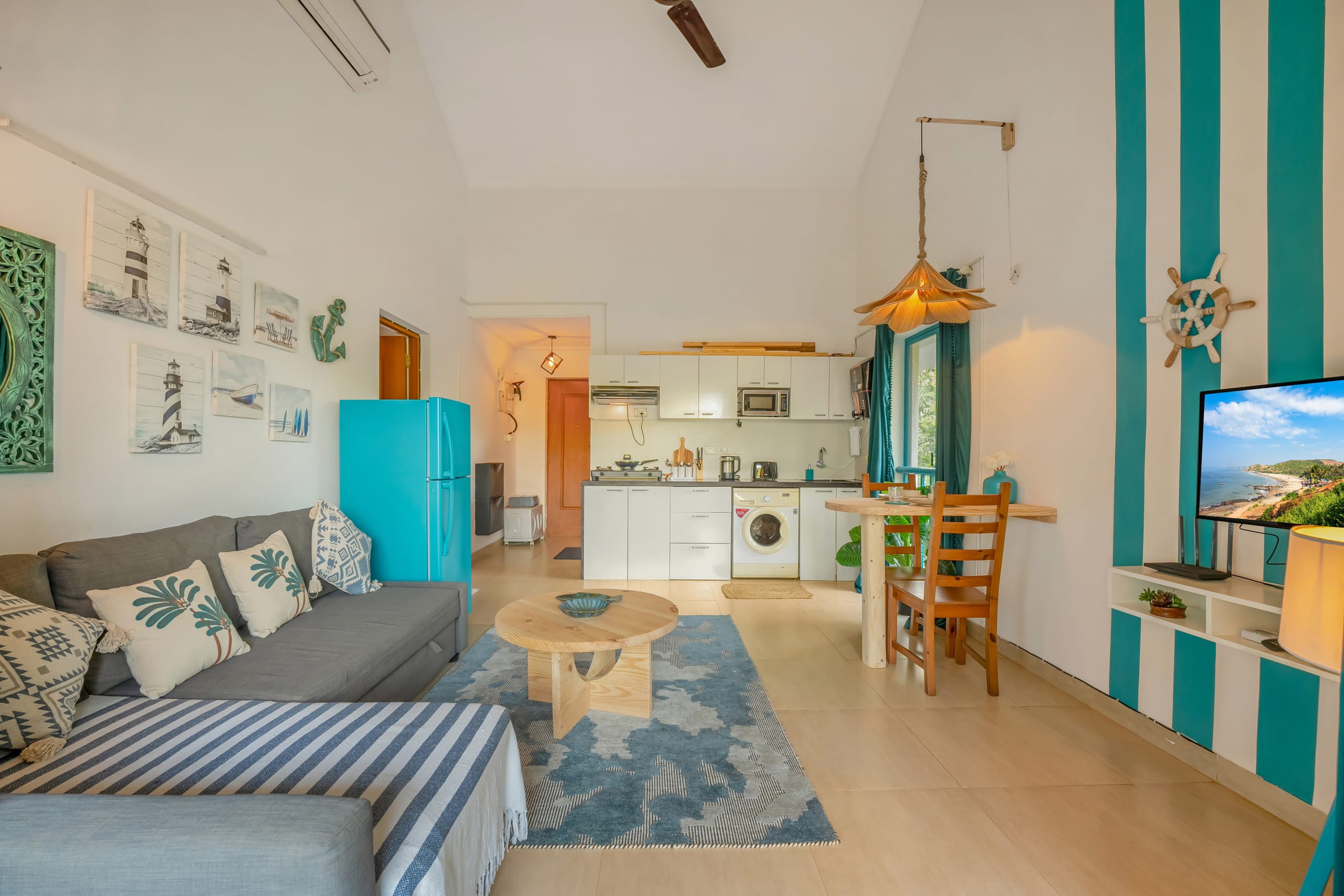 1BHK Penthouse w/ Pool & Balcony, 5min to Thalassa 21