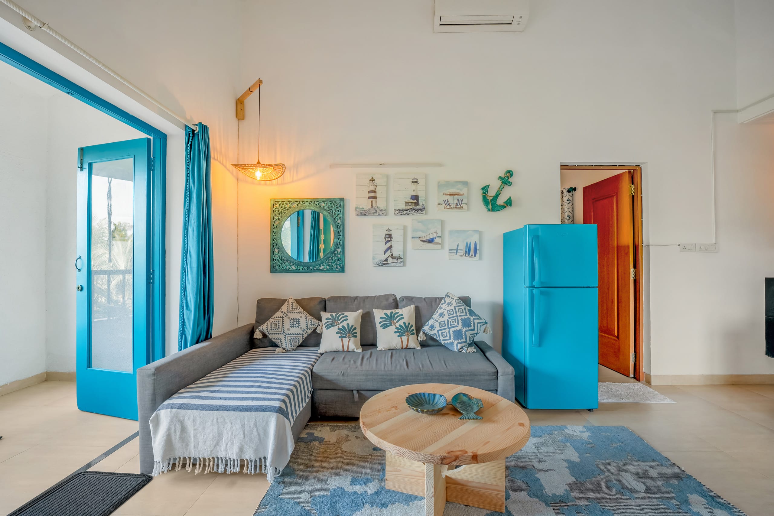1BHK Penthouse w/ Pool & Balcony, 5min to Thalassa 9