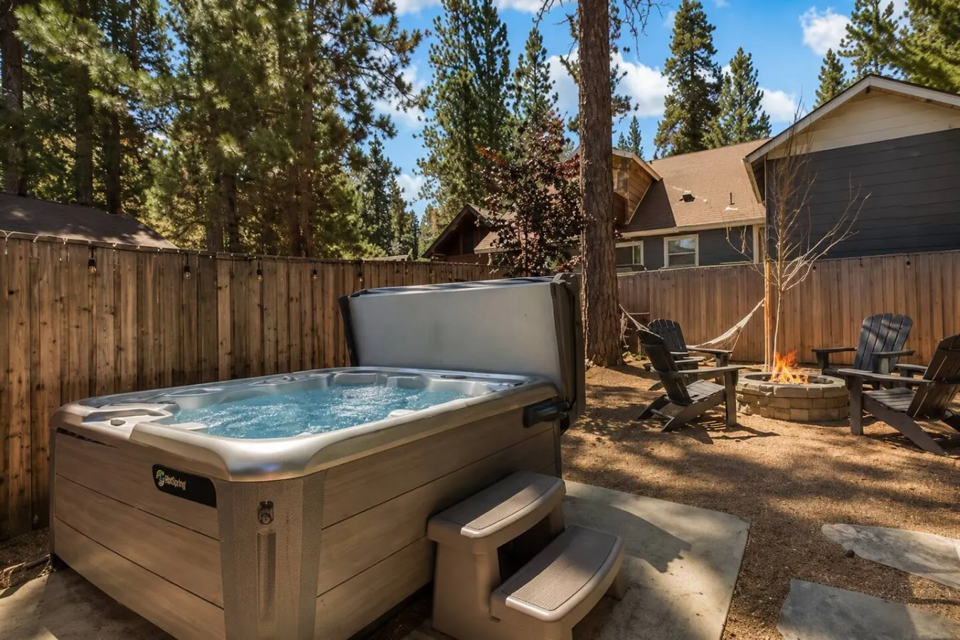 Brooklyn’s Cabin Hot Tub, Fire Pit, Near Trails 3