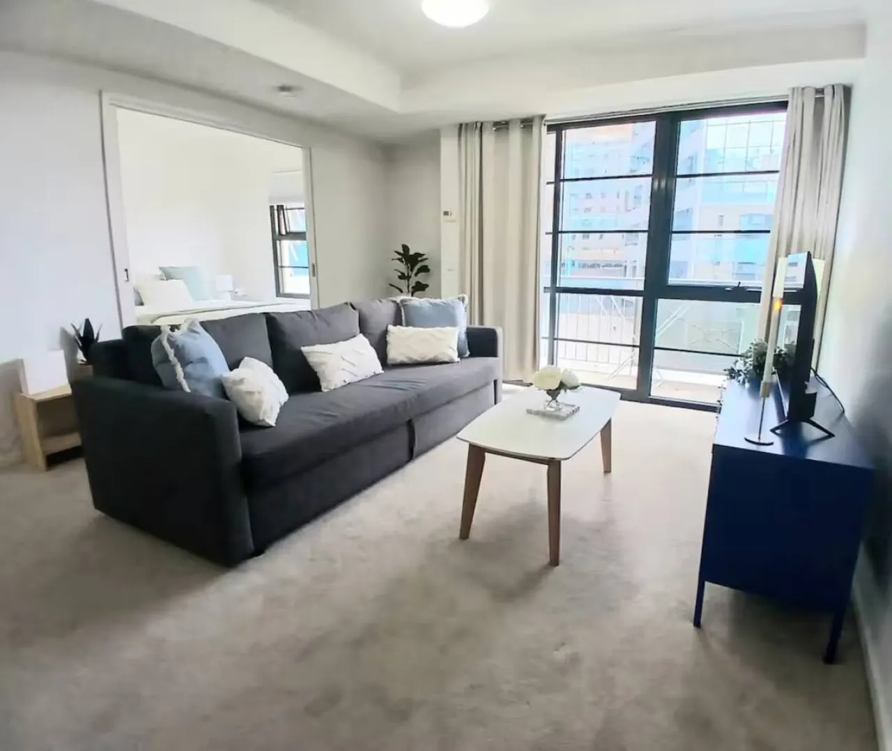 Stylish La Trobe Apartment 2