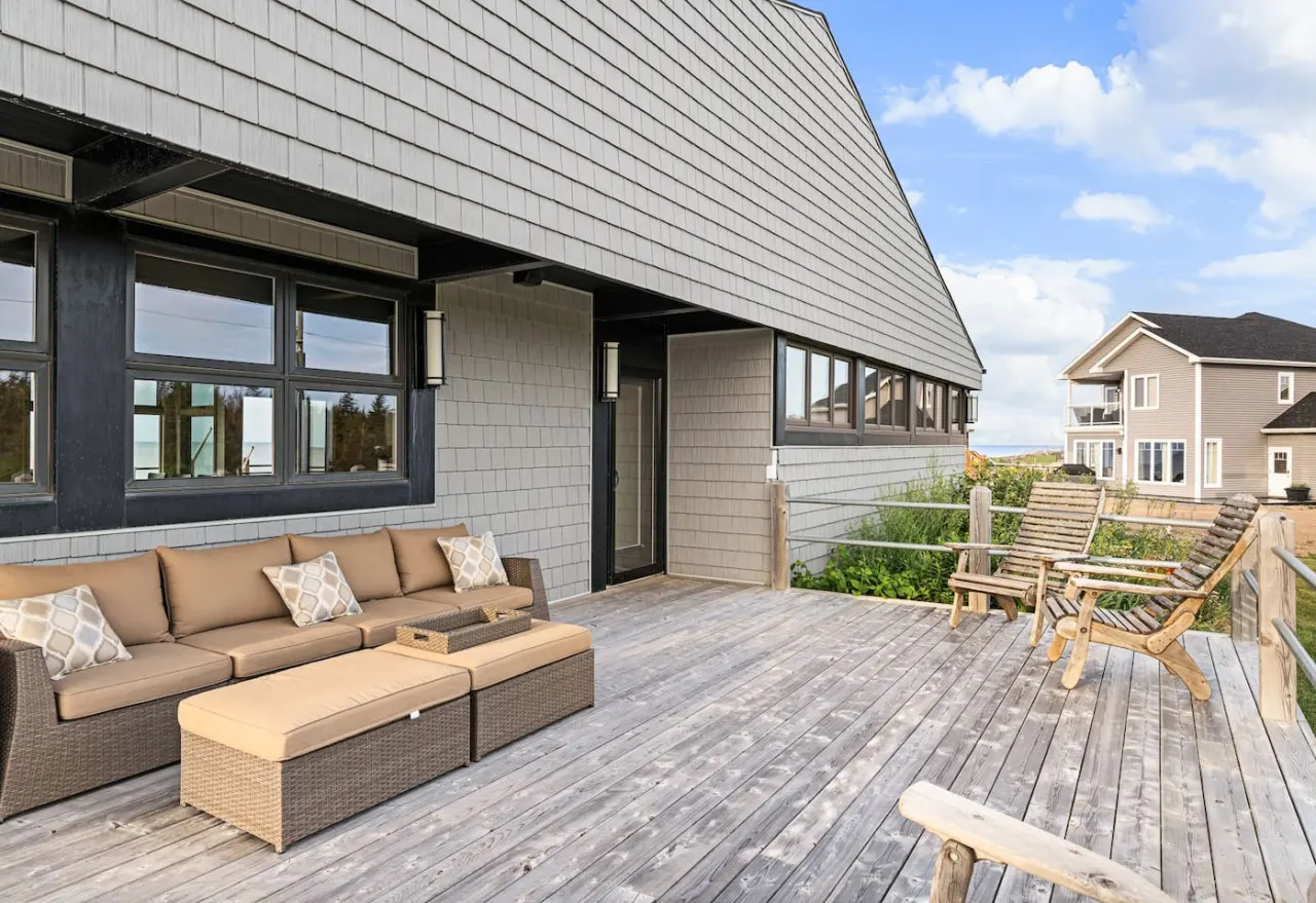 3 bedroom Waterfront Oasis 3