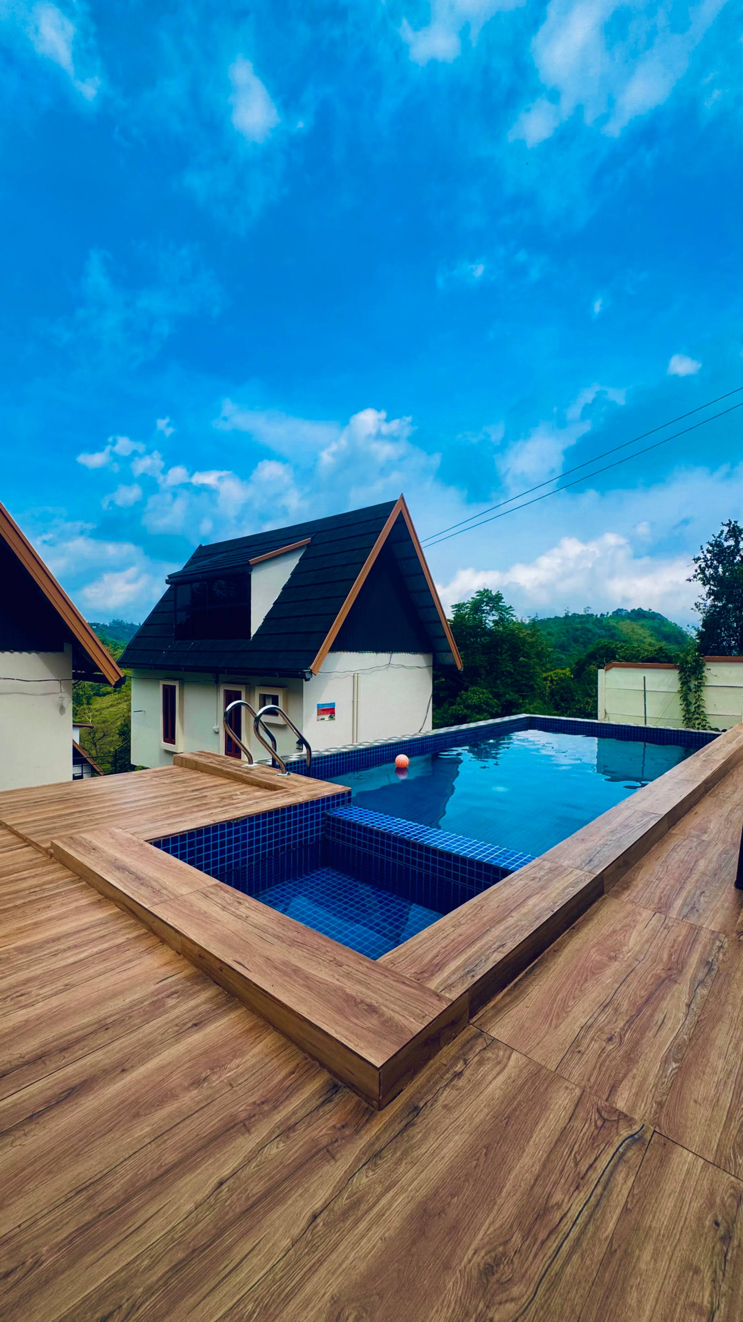 Private Resort with Pool | Vagamon - Kuttikkanam 3