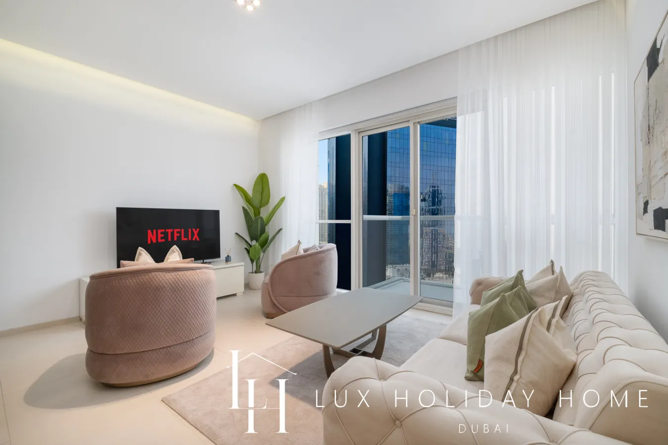LUX The West Avenue Dubai Marina Suite 2