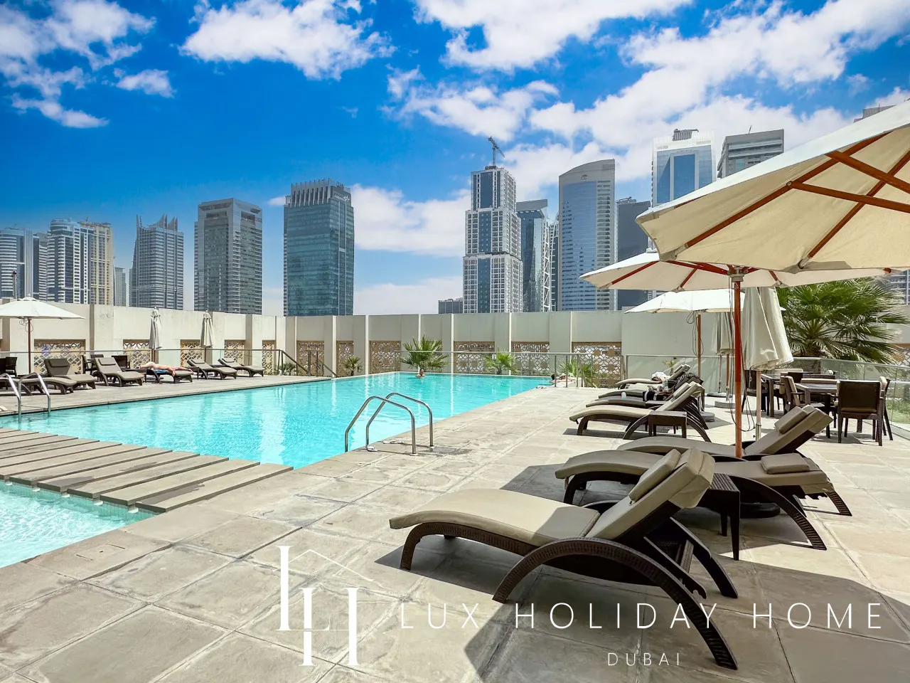 LUX The West Avenue Dubai Marina Suite 20