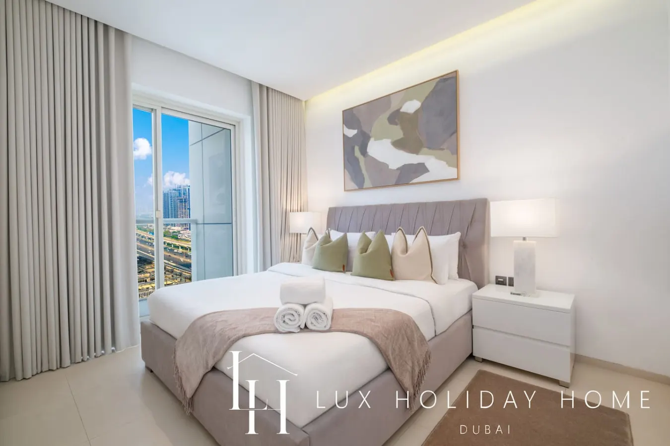 LUX The West Avenue Dubai Marina Suite 3