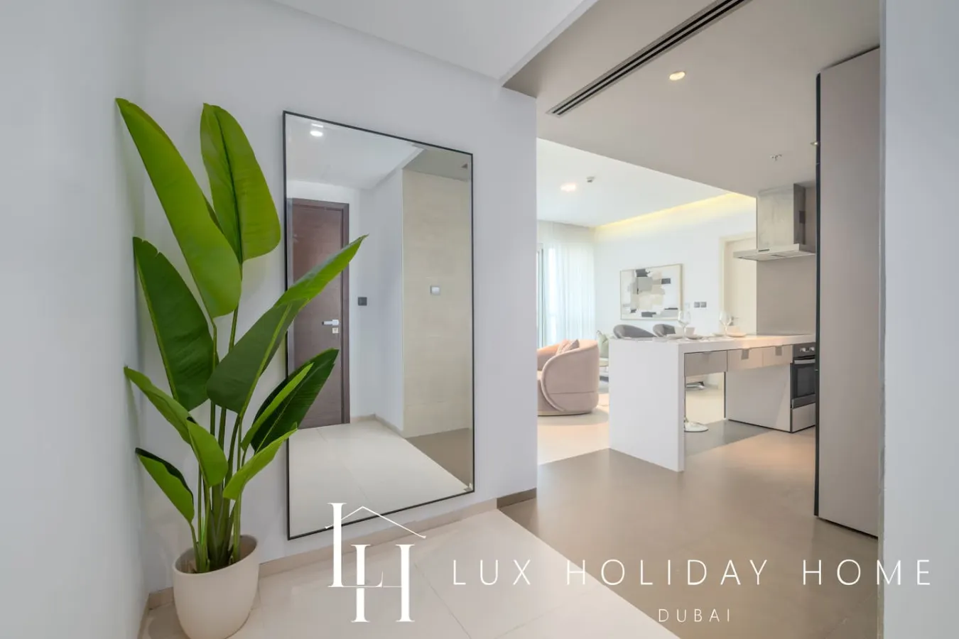 LUX The West Avenue Dubai Marina Suite 6