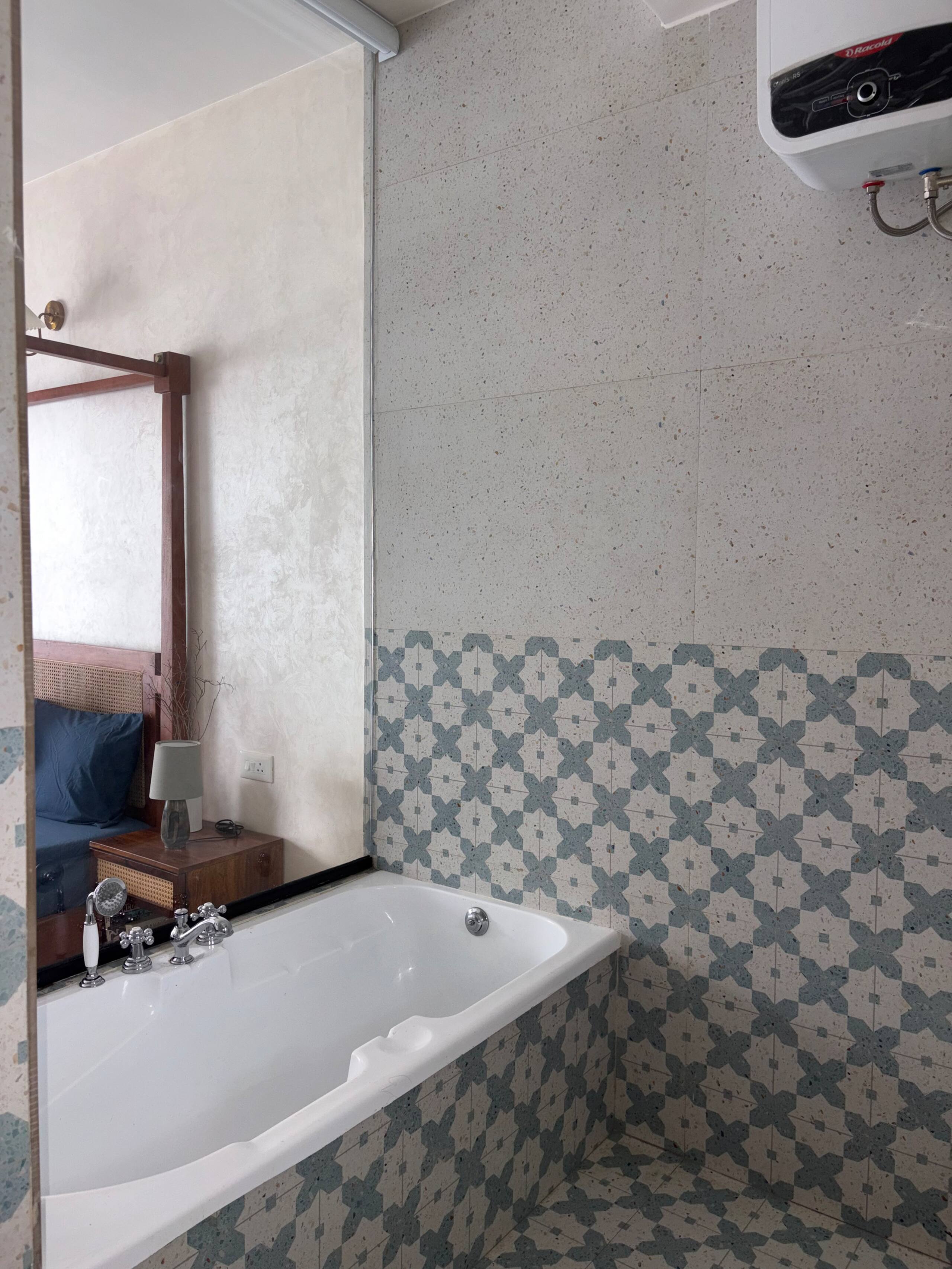 Scenic 1 bhk with bathtub in Siolim |Mimoso stays 29