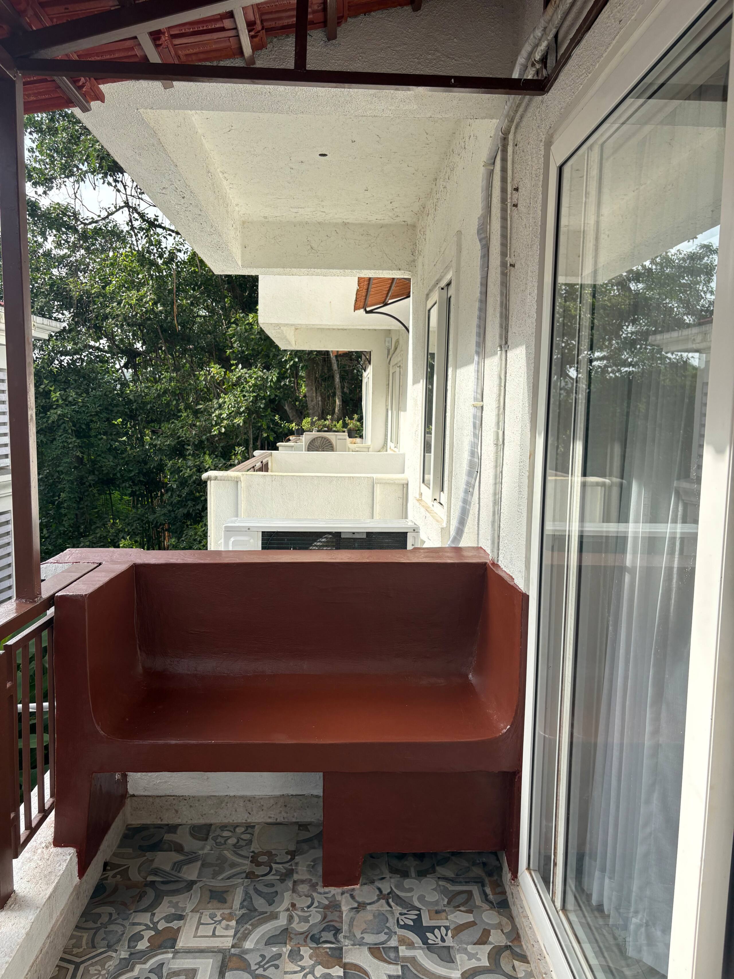 Scenic 1 bhk with bathtub in Siolim |Mimoso stays 36