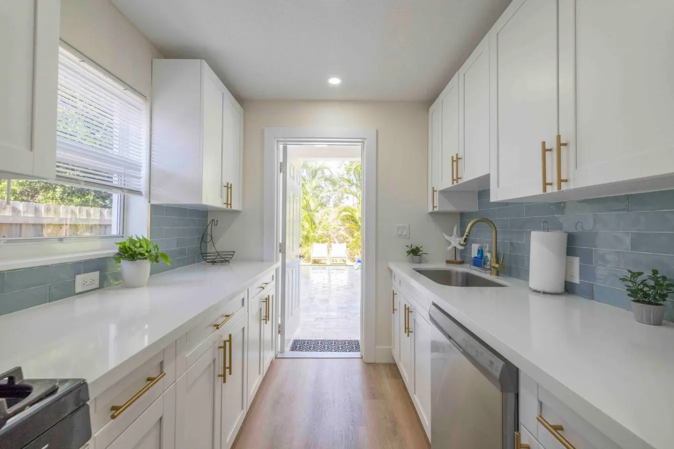 Large 8 Beds/4 Bath Heated Pool House Delray Beach 10