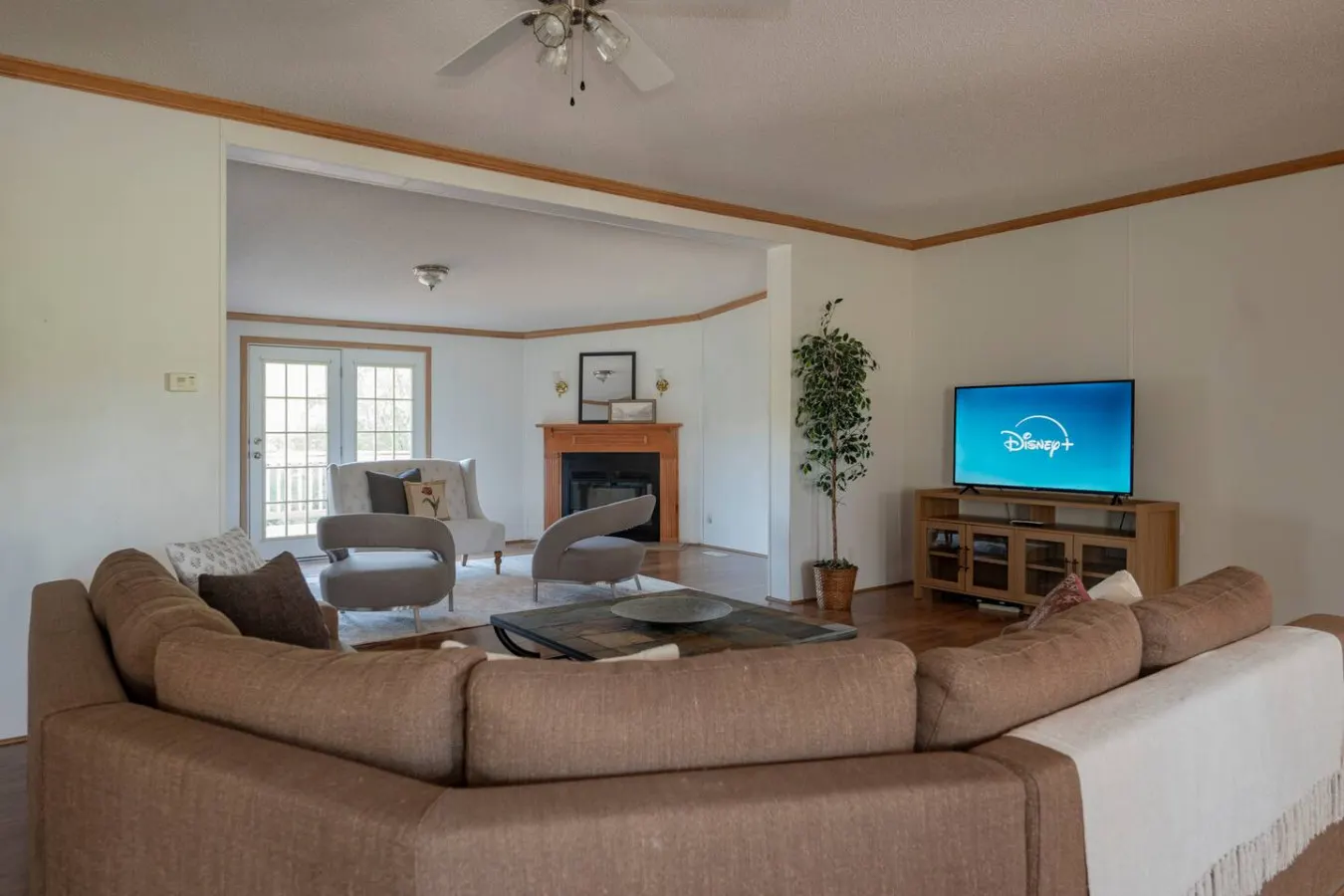Tranquil 4-BDR Escape 2King Beds + Free Parking* 6
