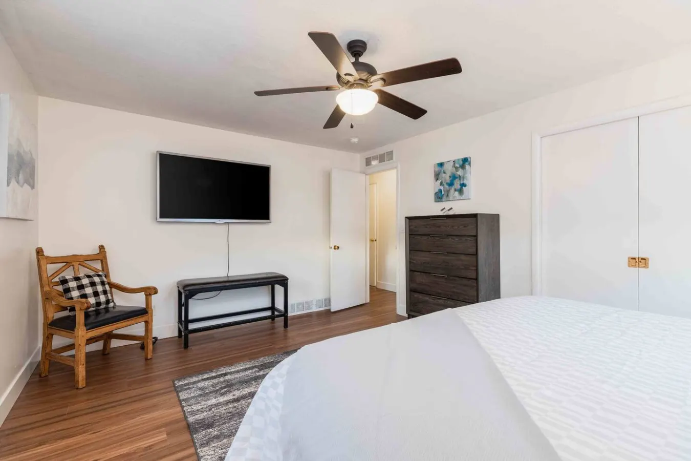 Millcreek Basecamp - Pet friendly and Convenient! 15