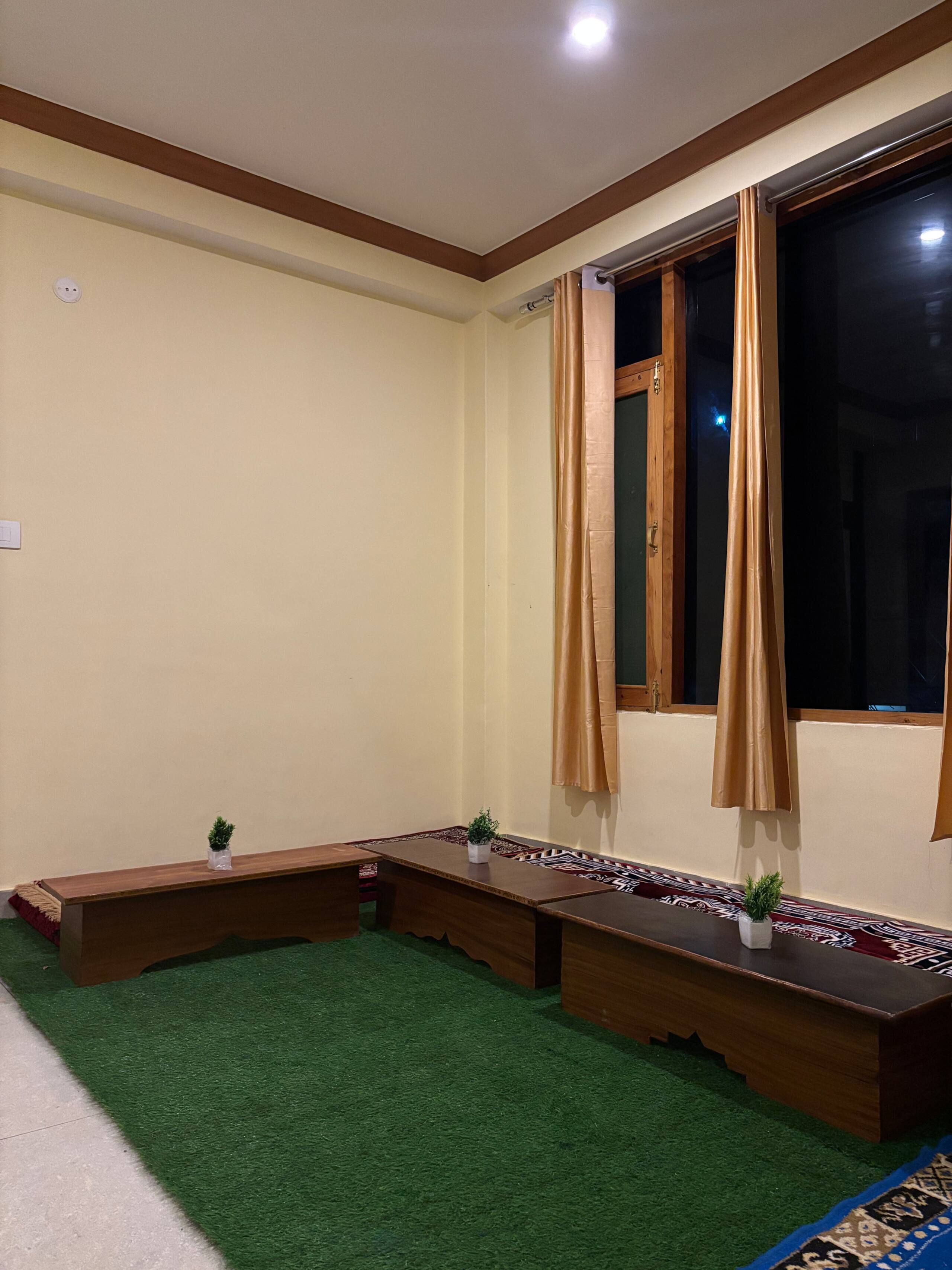 Three Room Set (Himalayan Tradition) 13