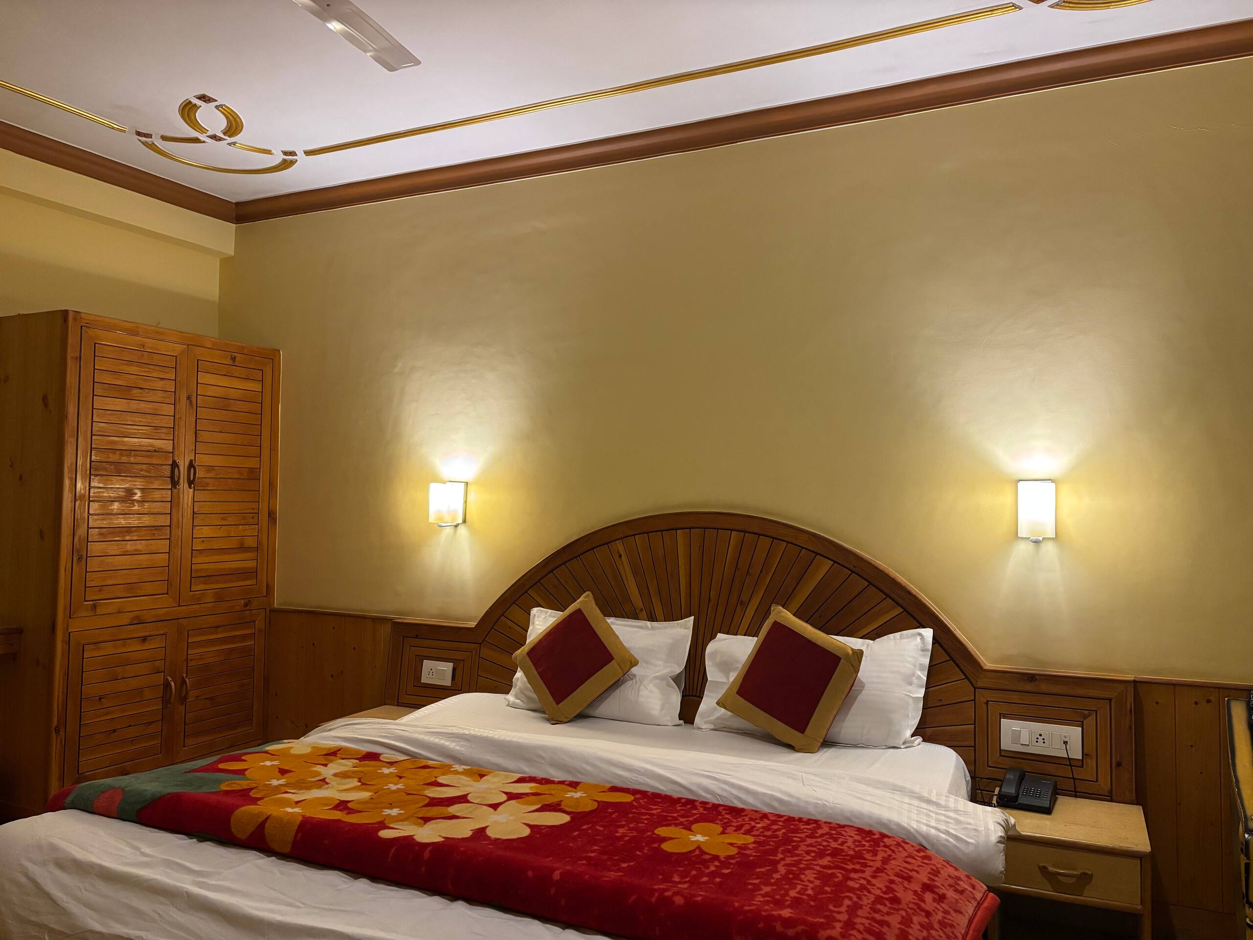 Three Room Set (Himalayan Tradition) 26