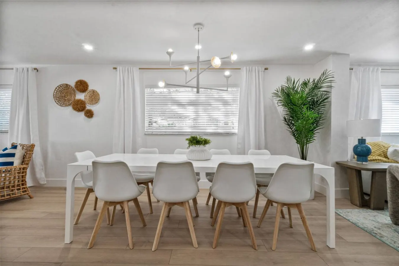 Goldfish Beach House 15